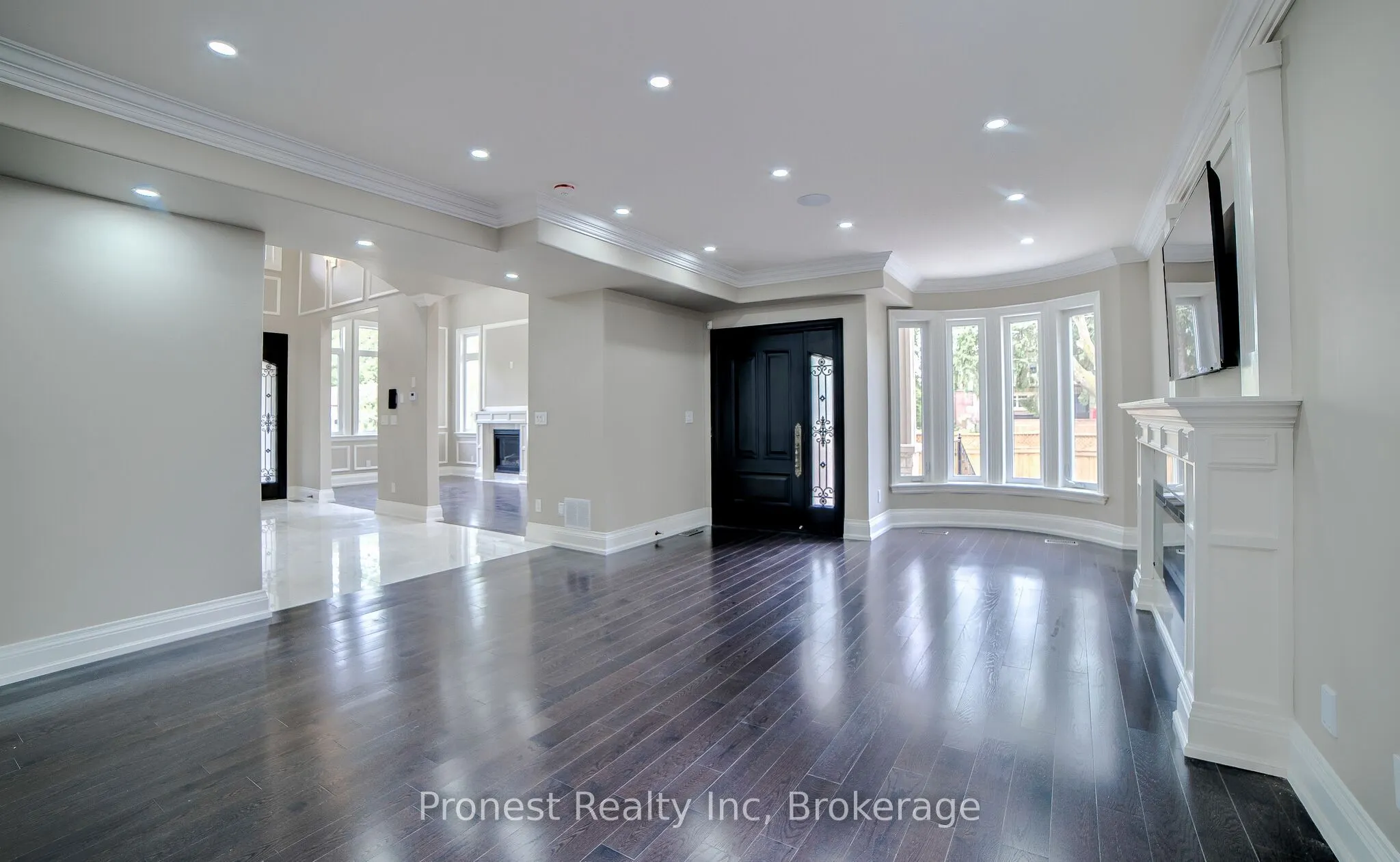 53 Eaglewood Boulevard