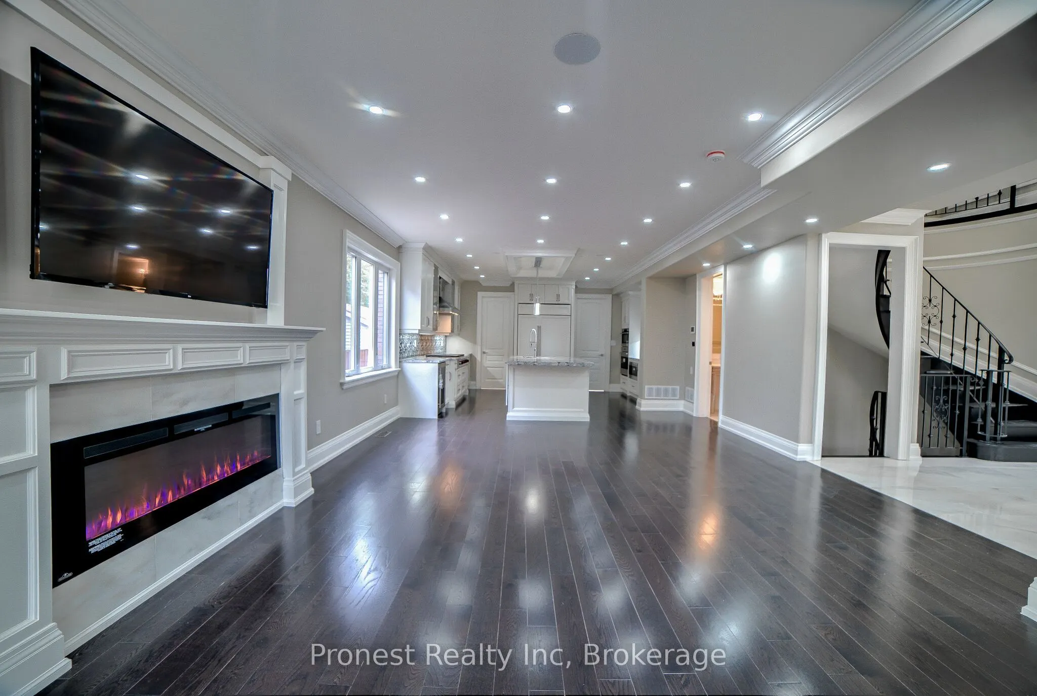 53 Eaglewood Boulevard