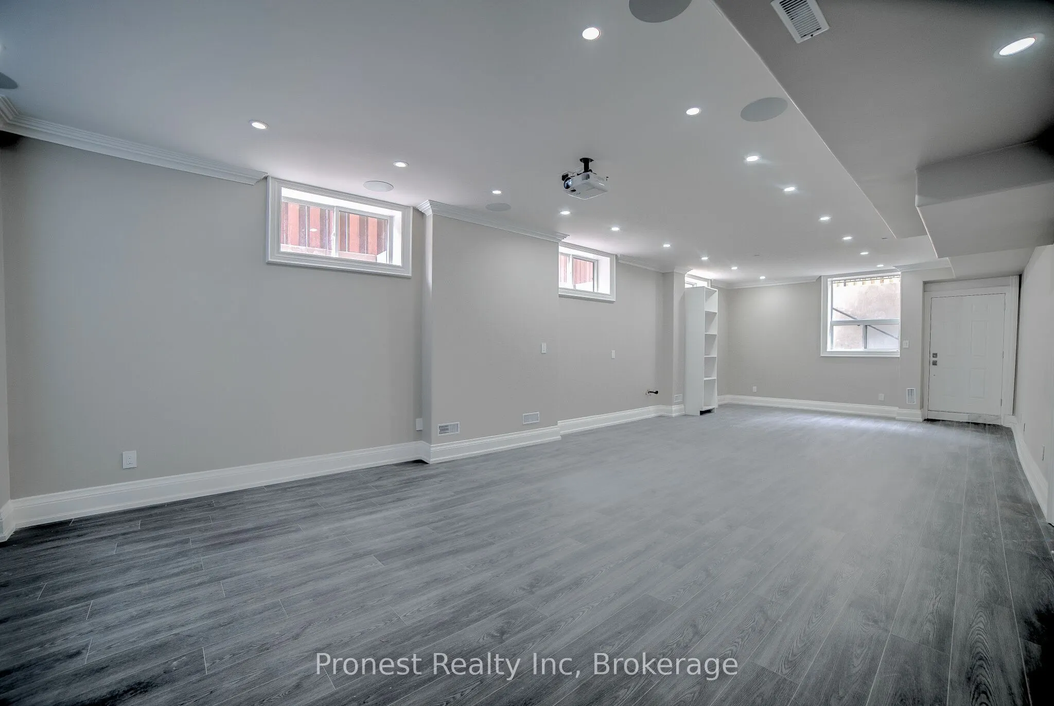 53 Eaglewood Boulevard
