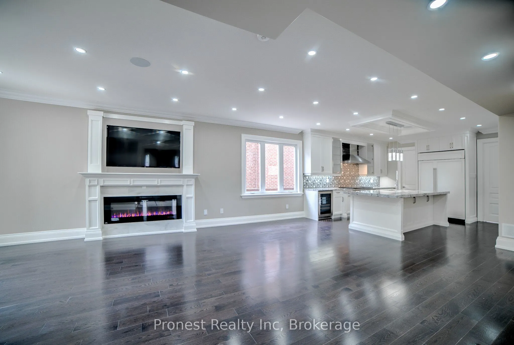 53 Eaglewood Boulevard
