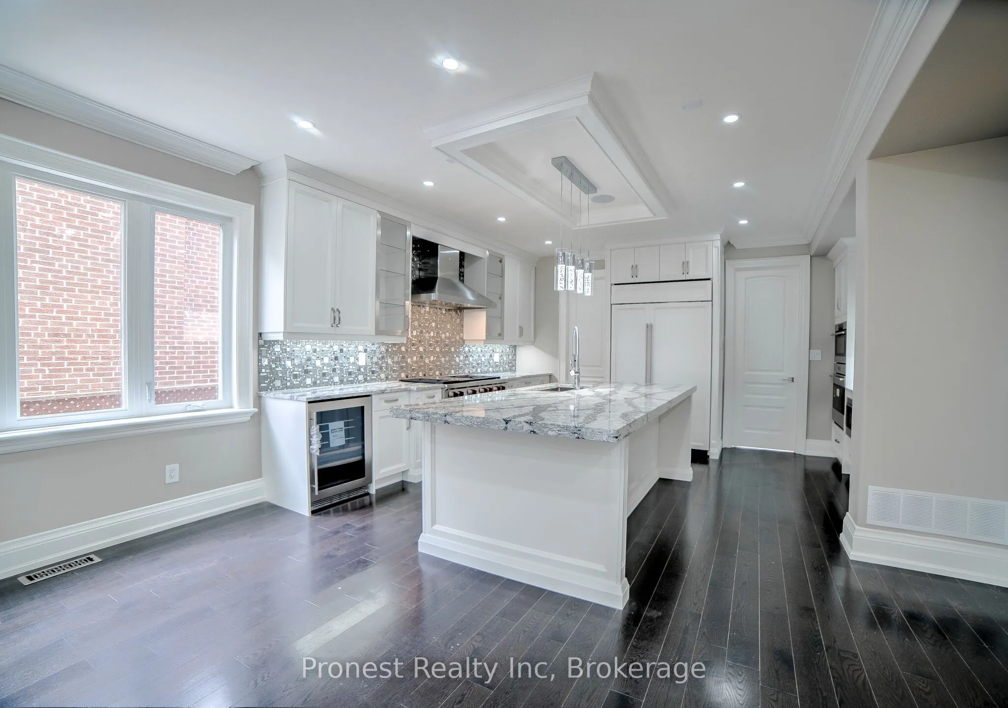53 Eaglewood Boulevard