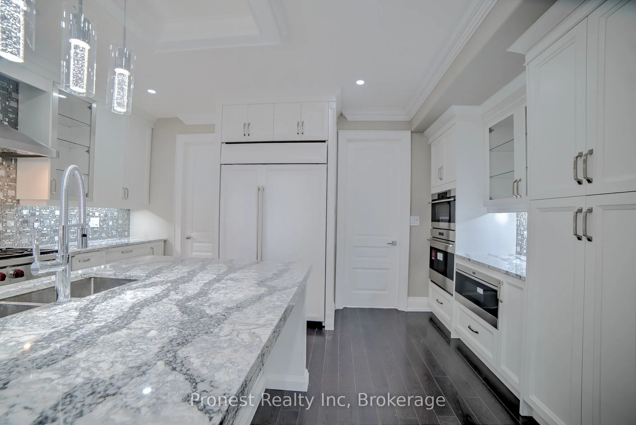 53 Eaglewood Boulevard