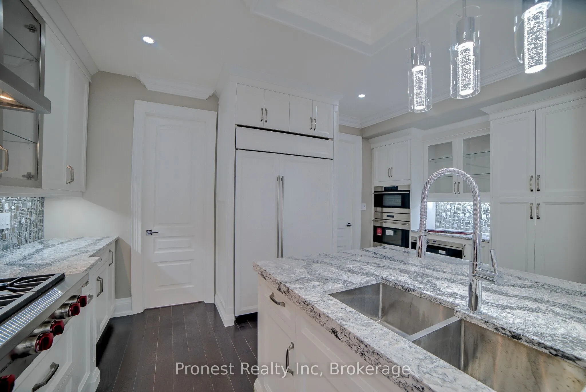 53 Eaglewood Boulevard