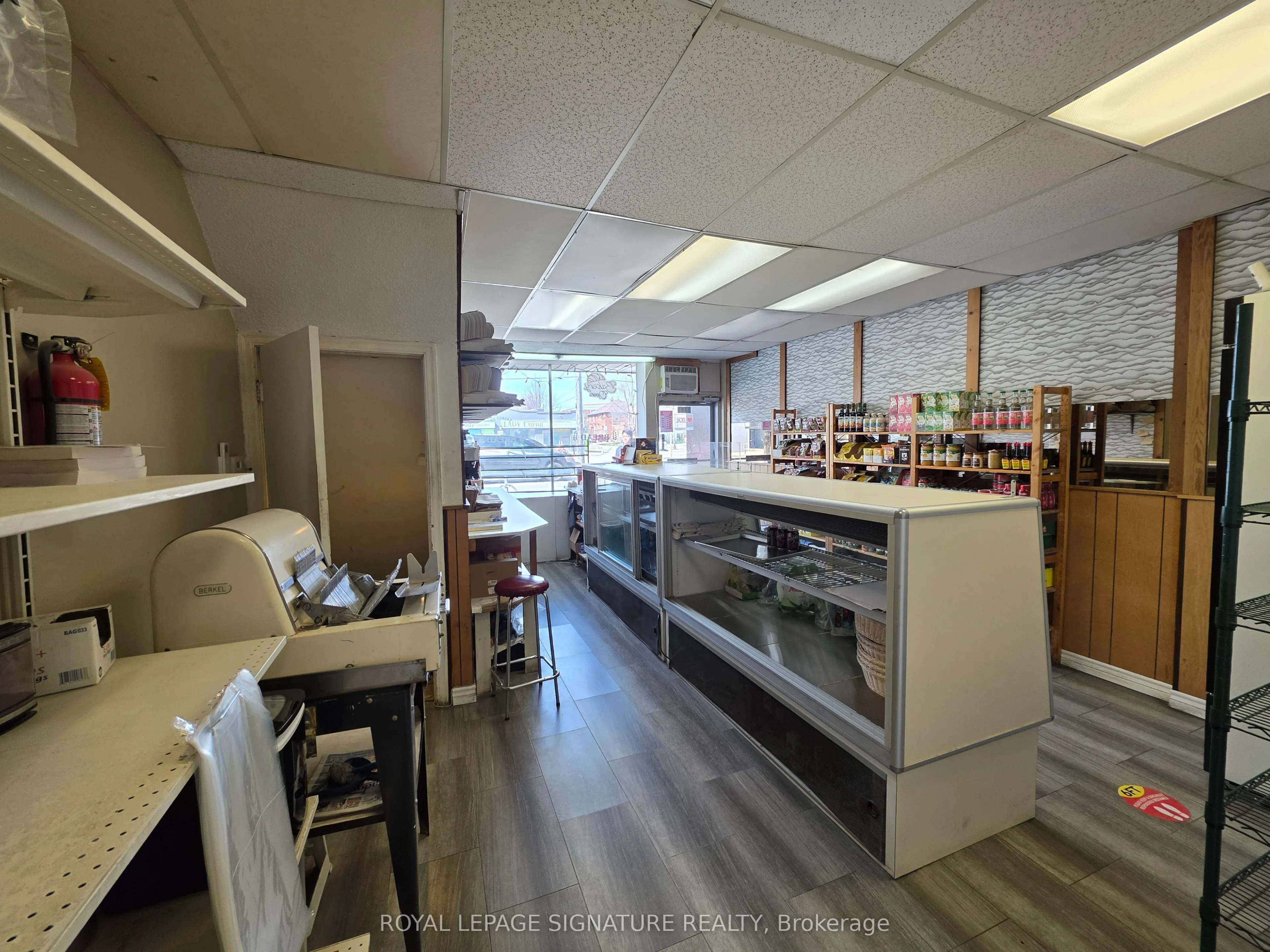 2783 Lake Shore Boulevard W #11