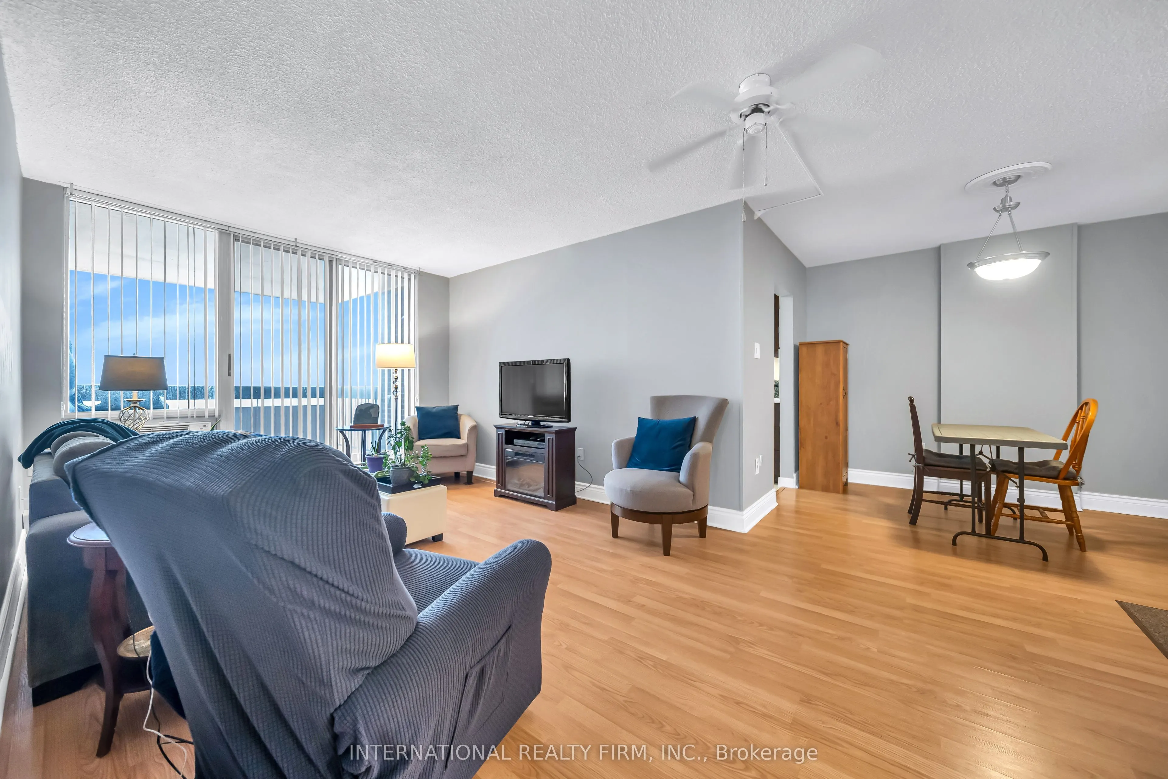 1615 Bloor Street #801