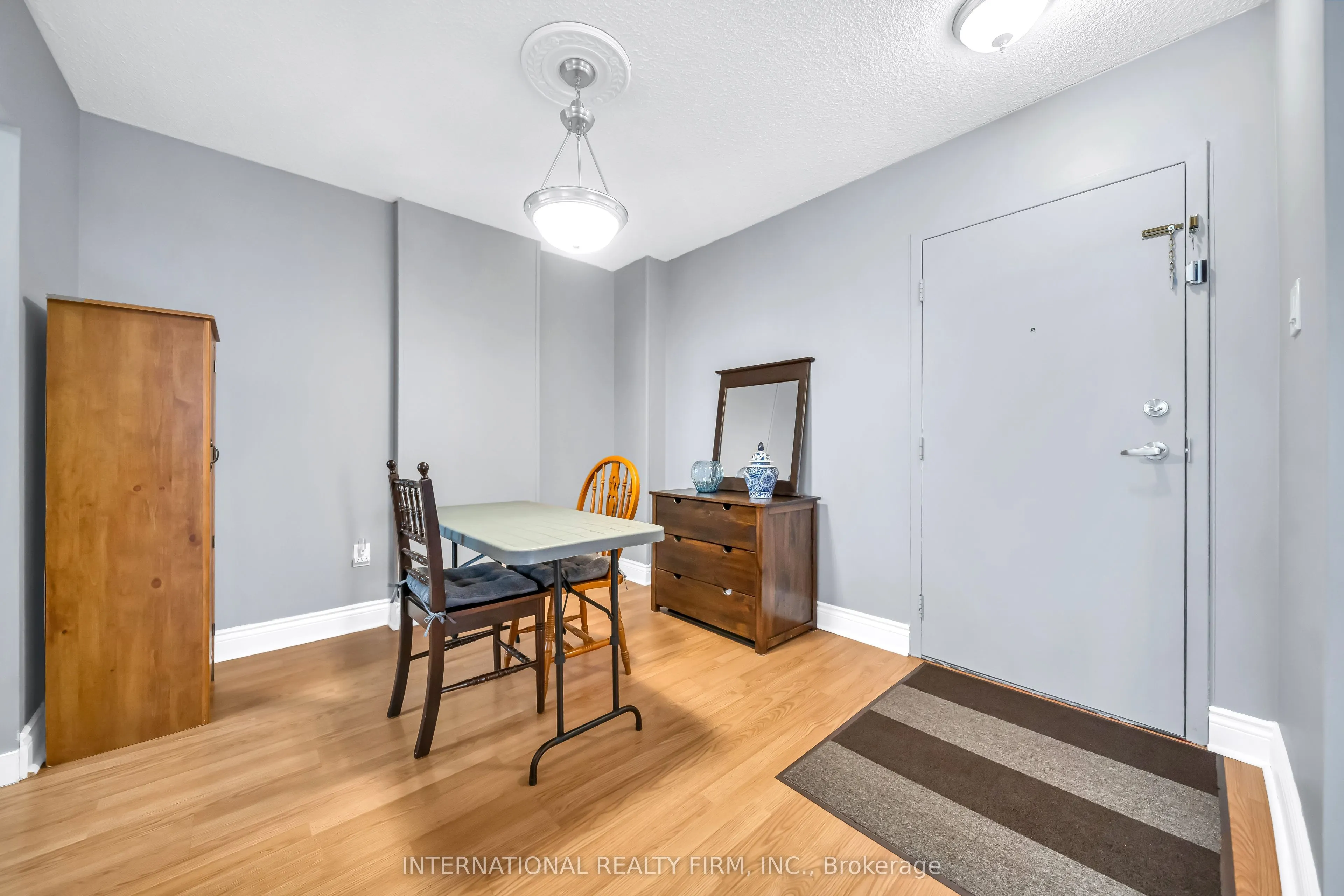1615 Bloor Street #801