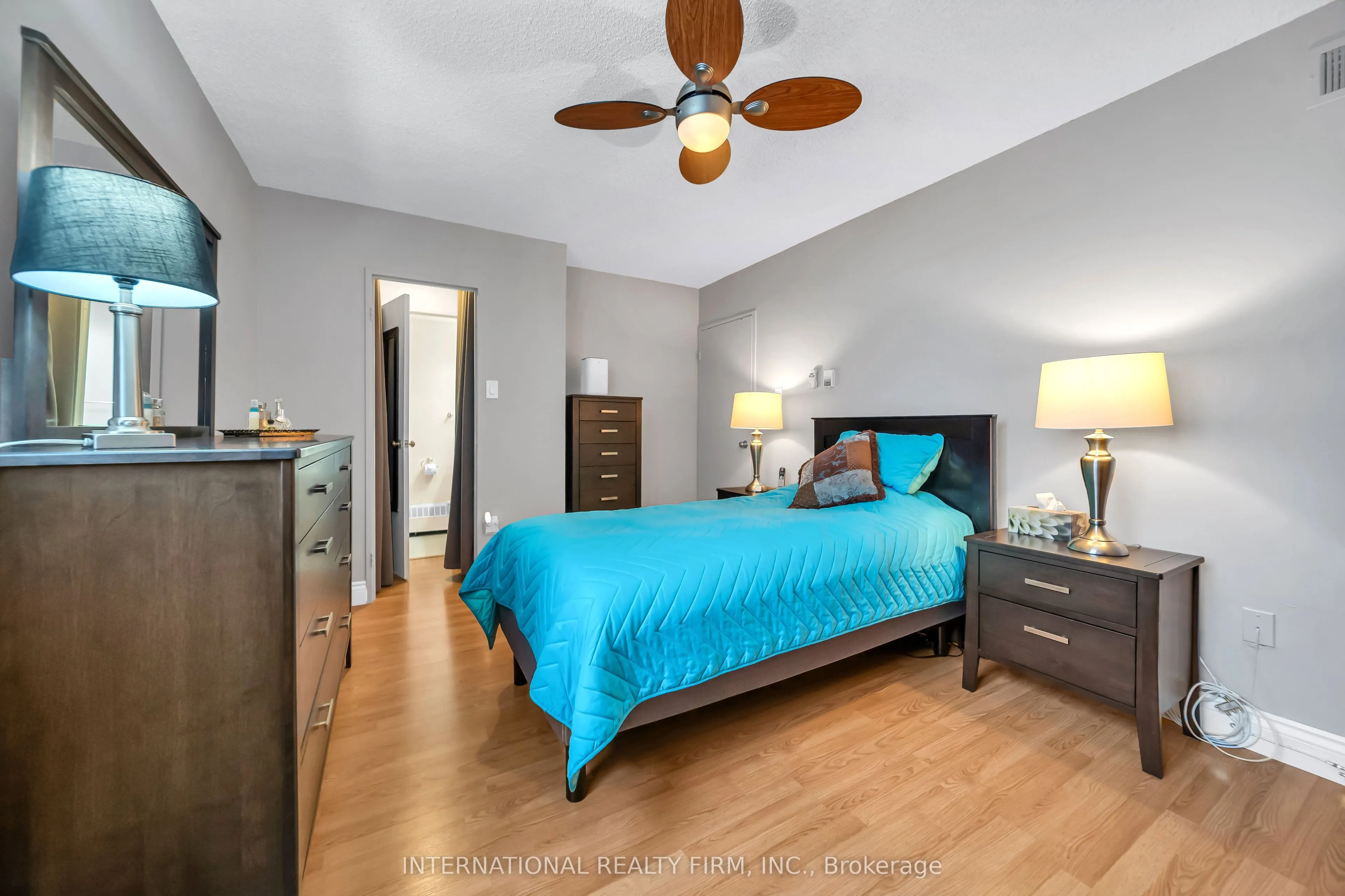 1615 Bloor Street #801