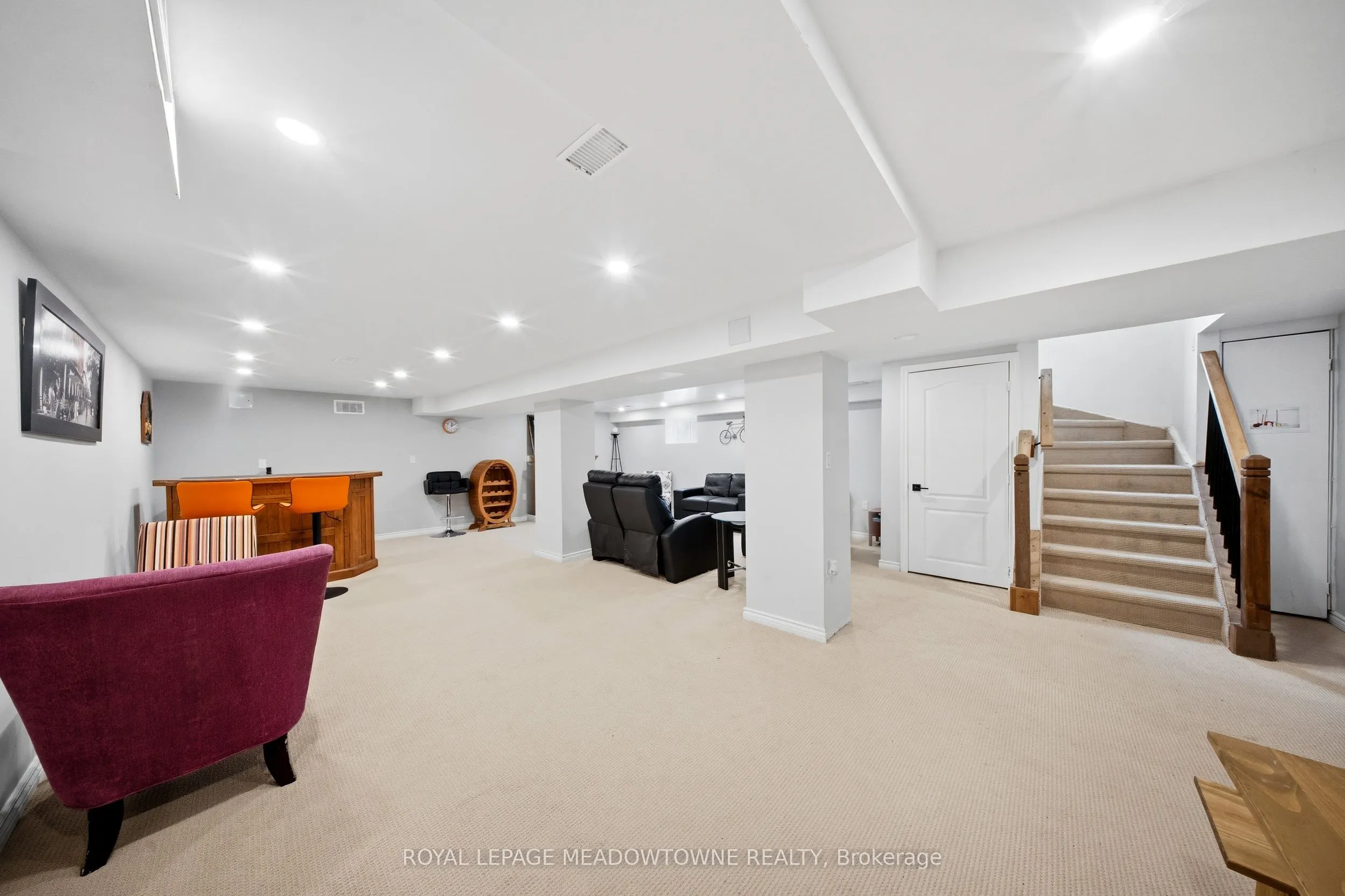 208 Glen Oak Drive