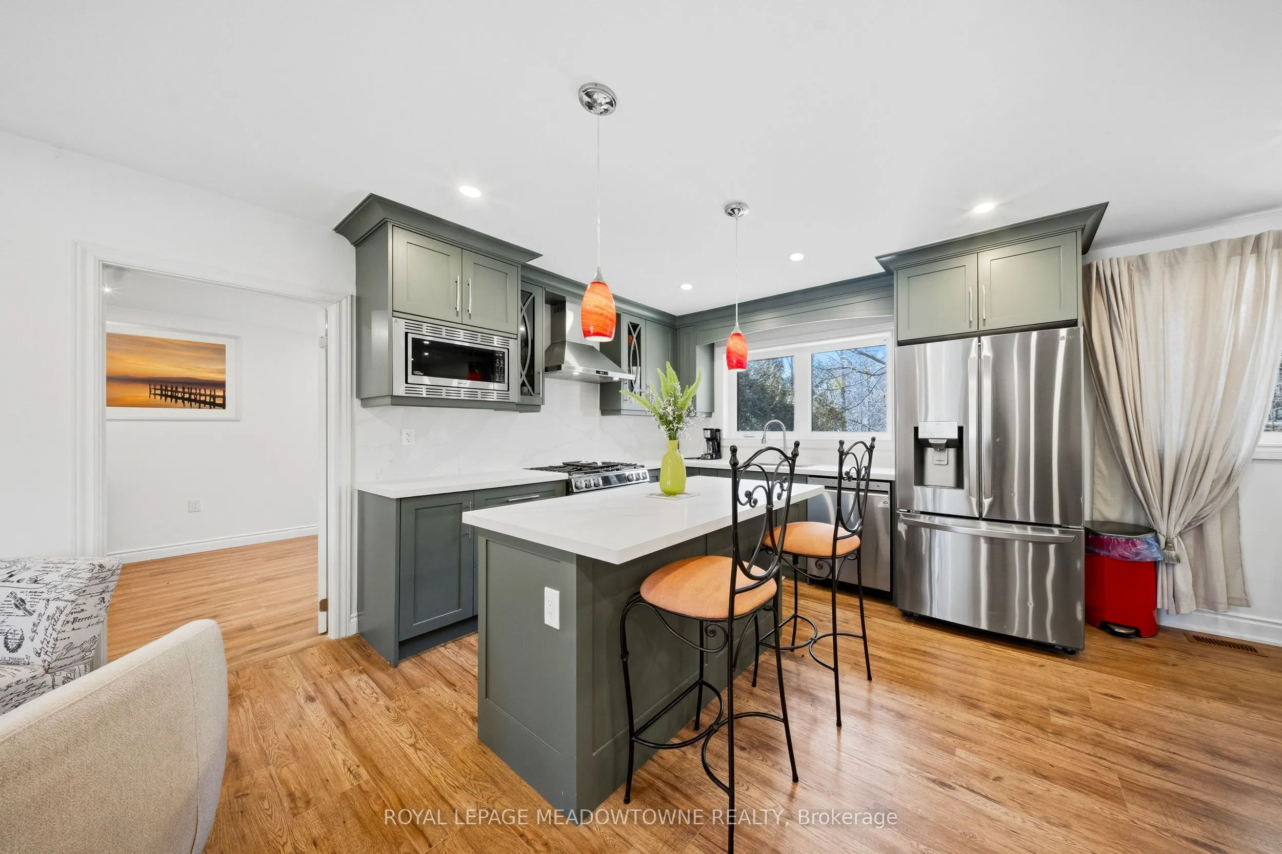 208 Glen Oak Drive