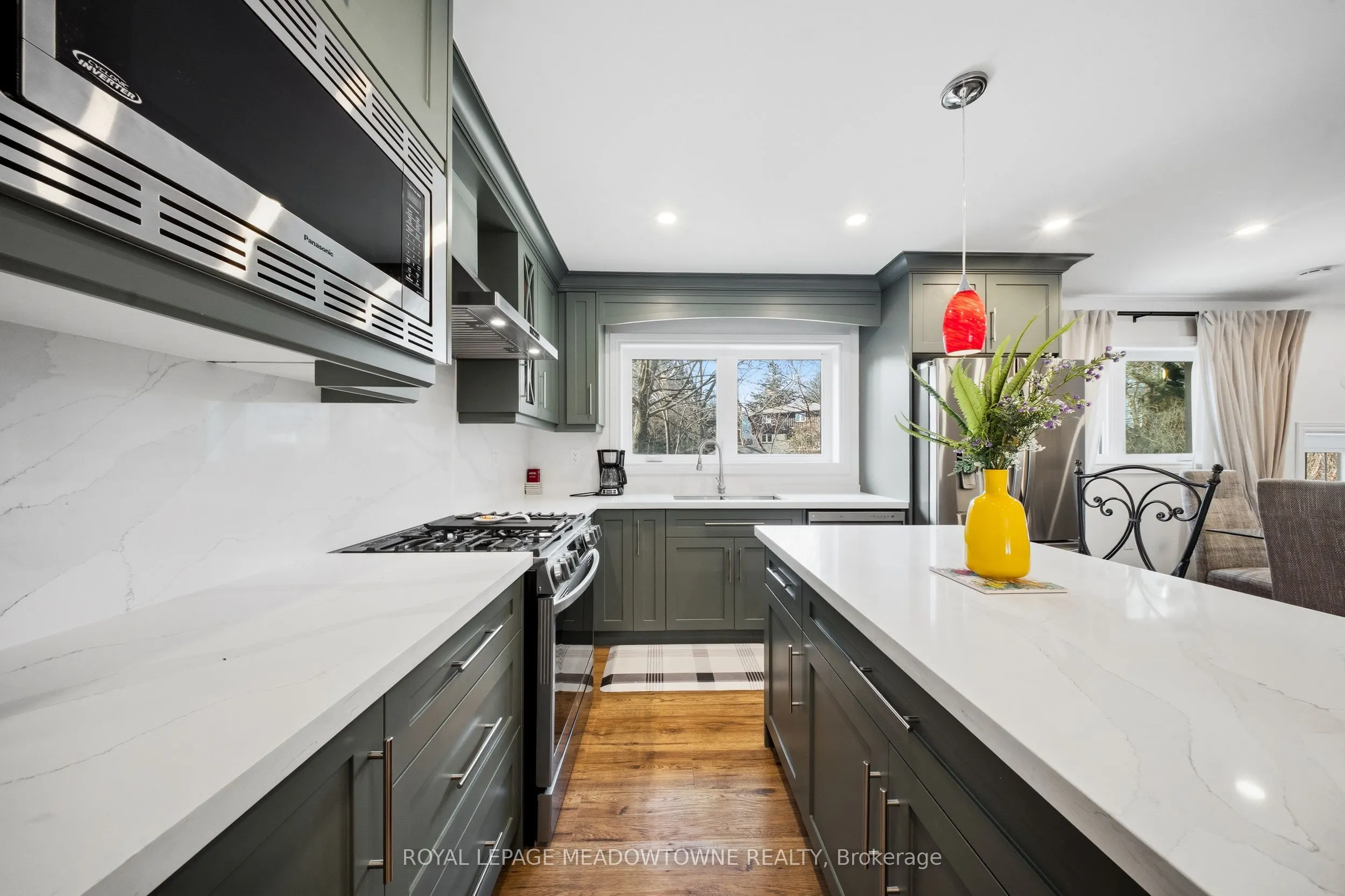 208 Glen Oak Drive