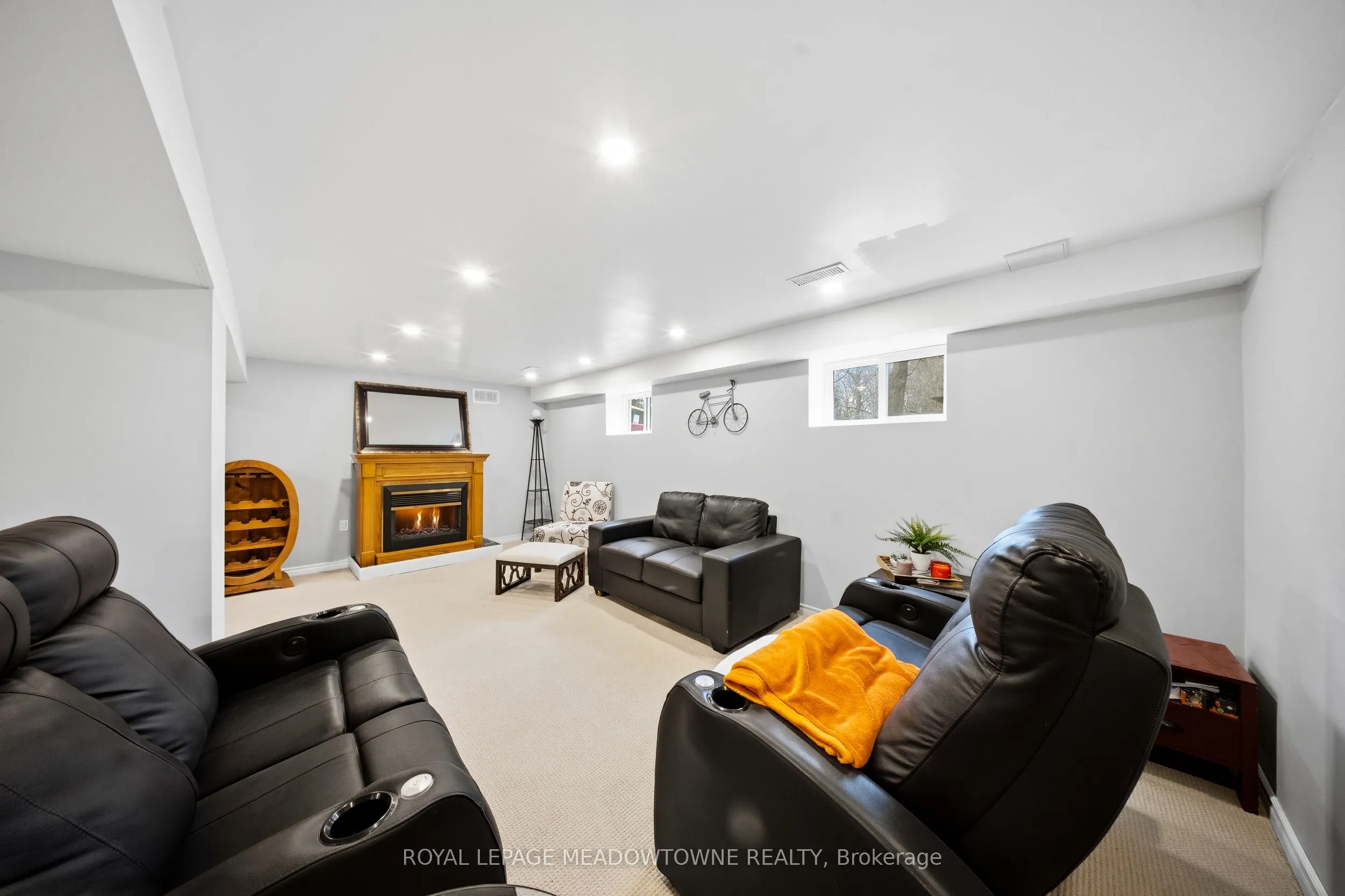 208 Glen Oak Drive