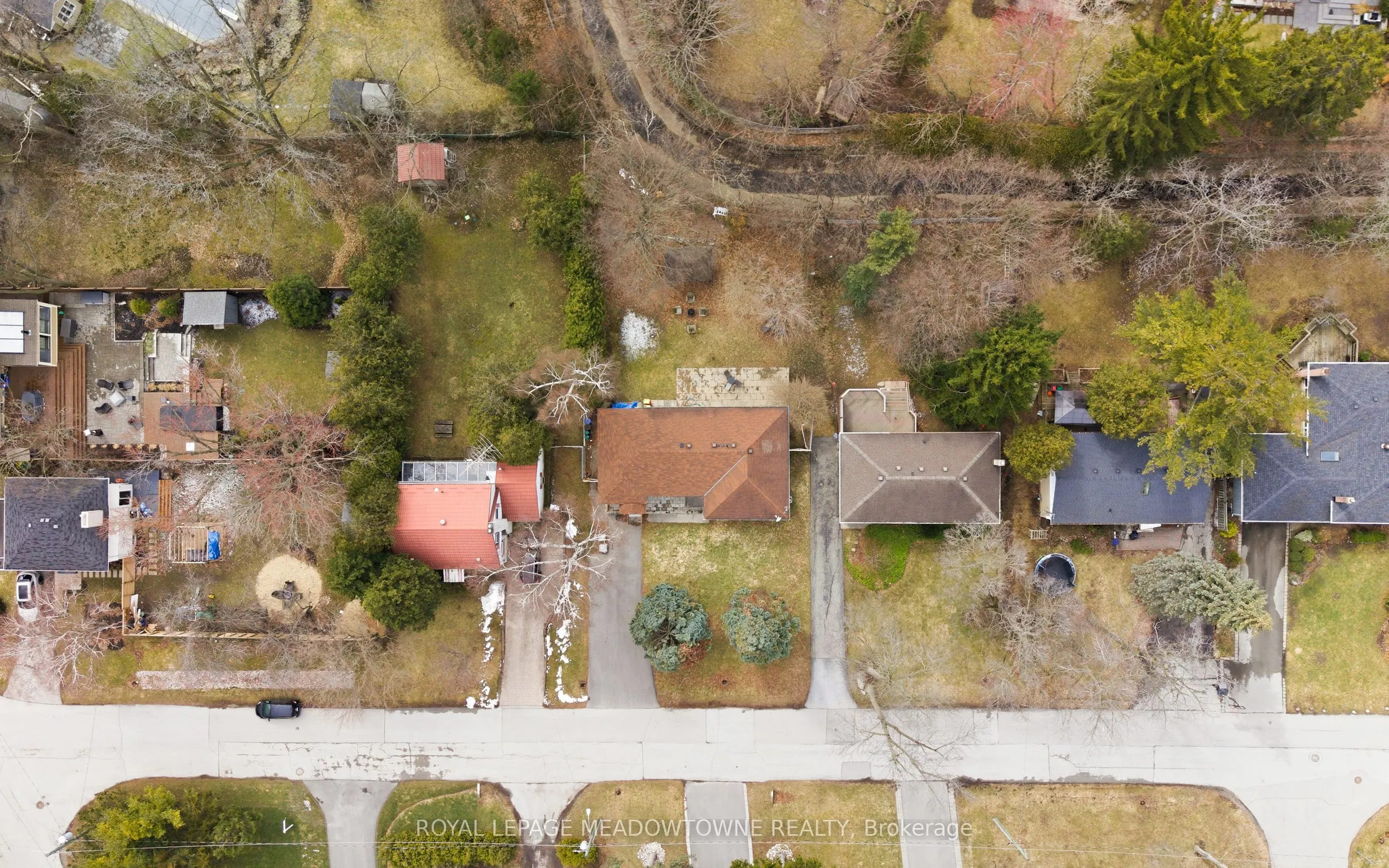 208 Glen Oak Drive