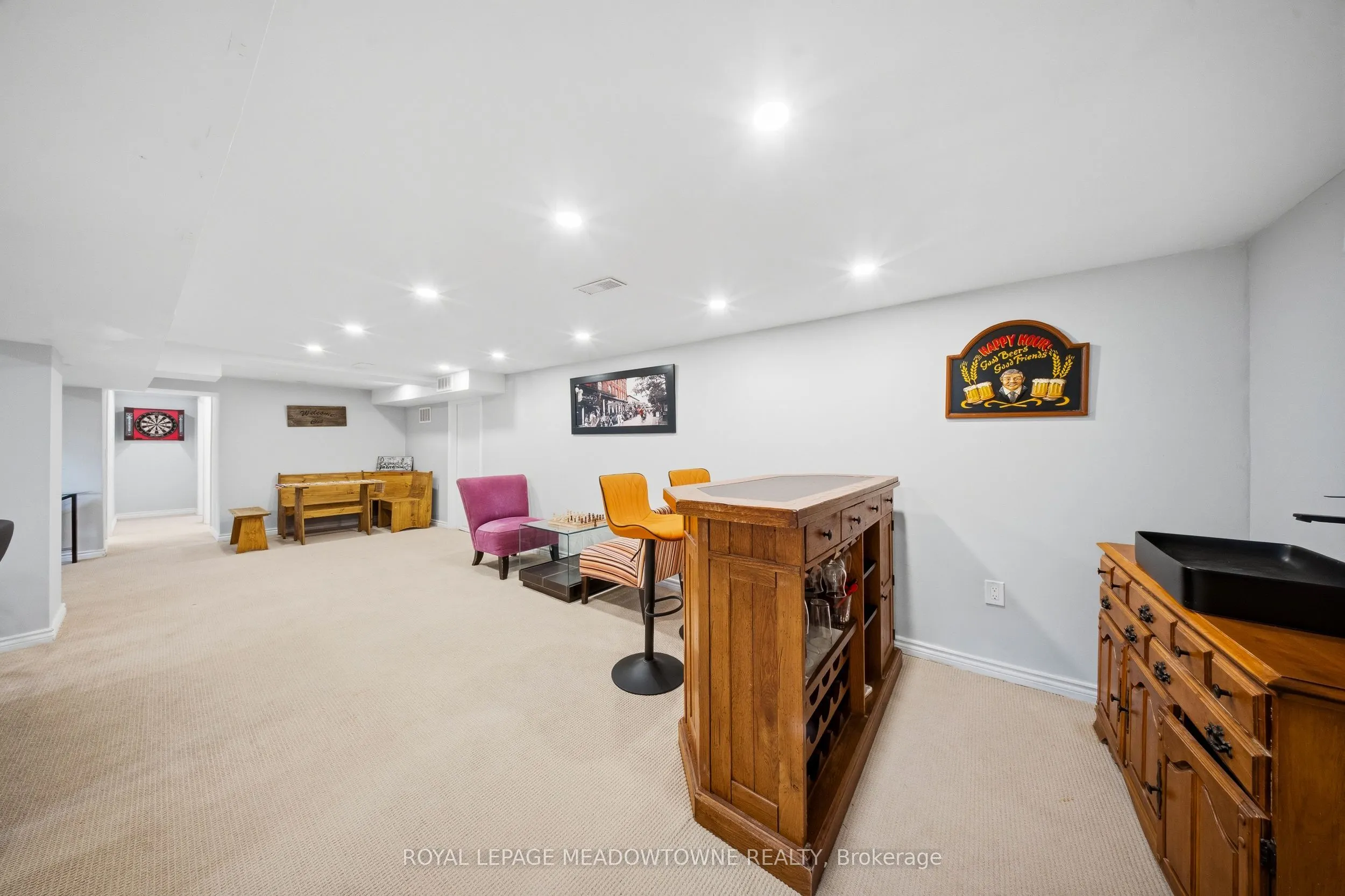 208 Glen Oak Drive
