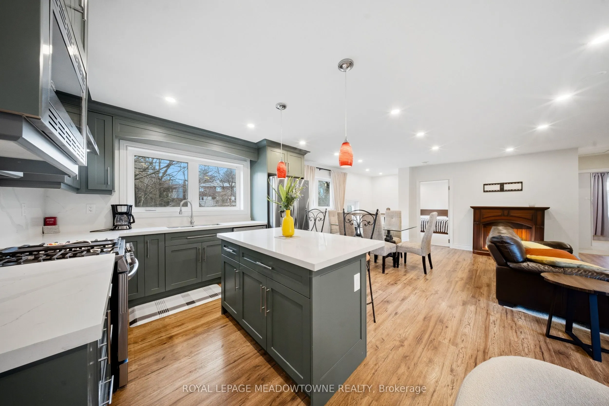 208 Glen Oak Drive
