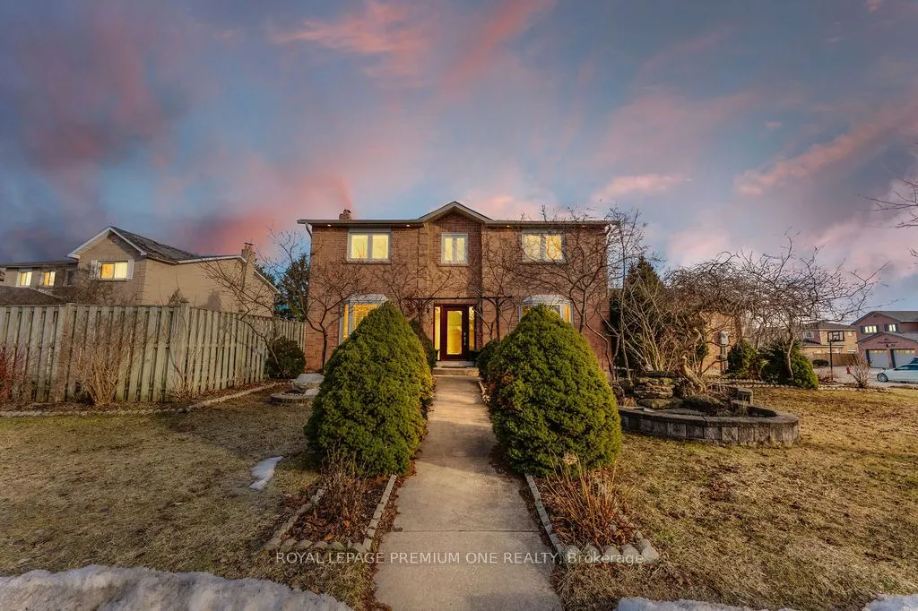 25 Sir Lancelot Court