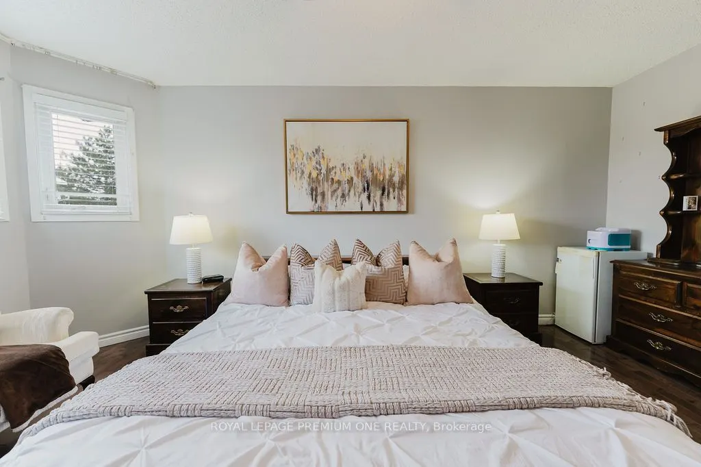 25 Sir Lancelot Court