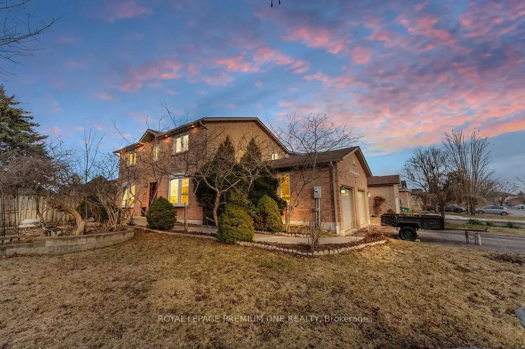 25 Sir Lancelot Court