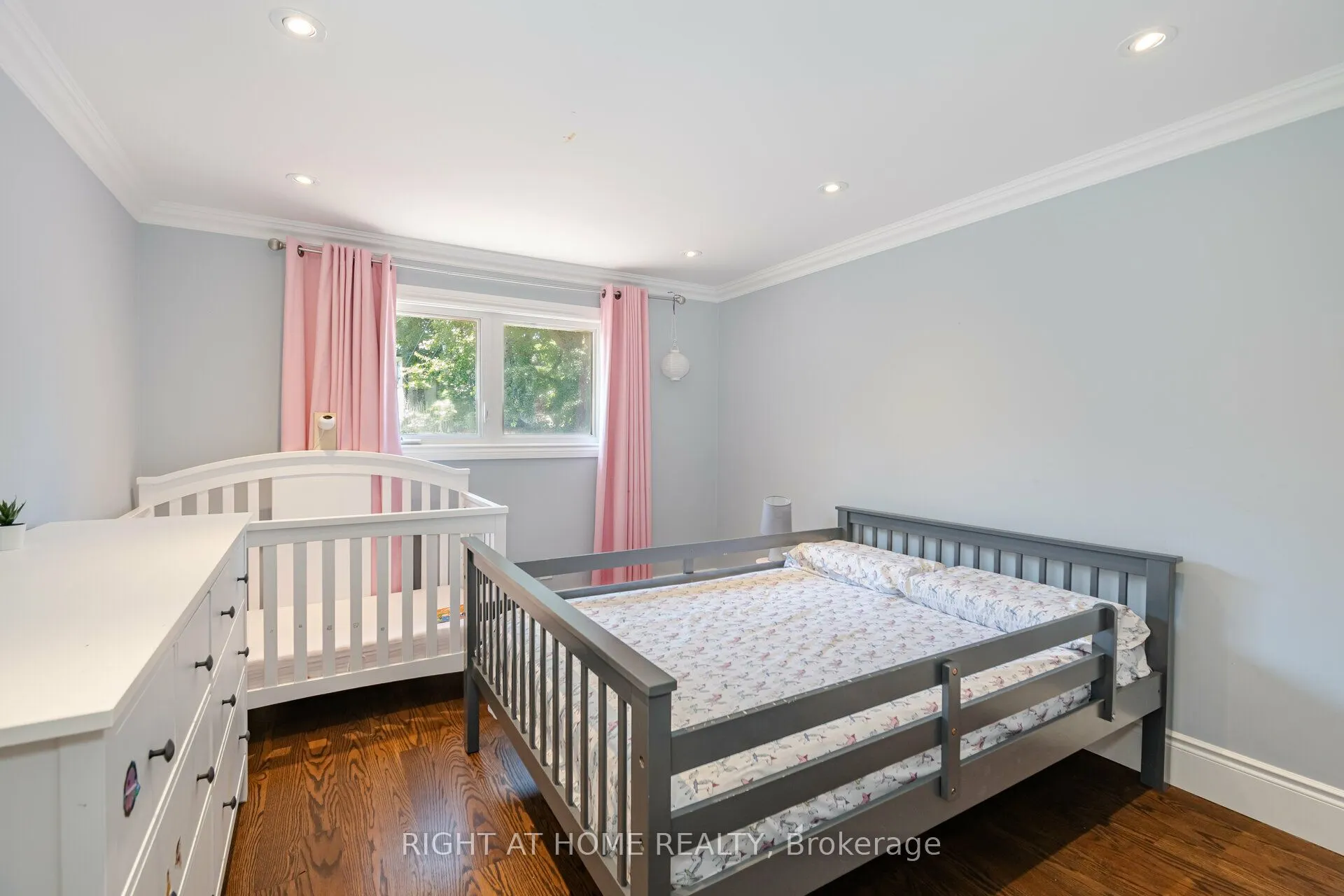 19 Talgarth Road
