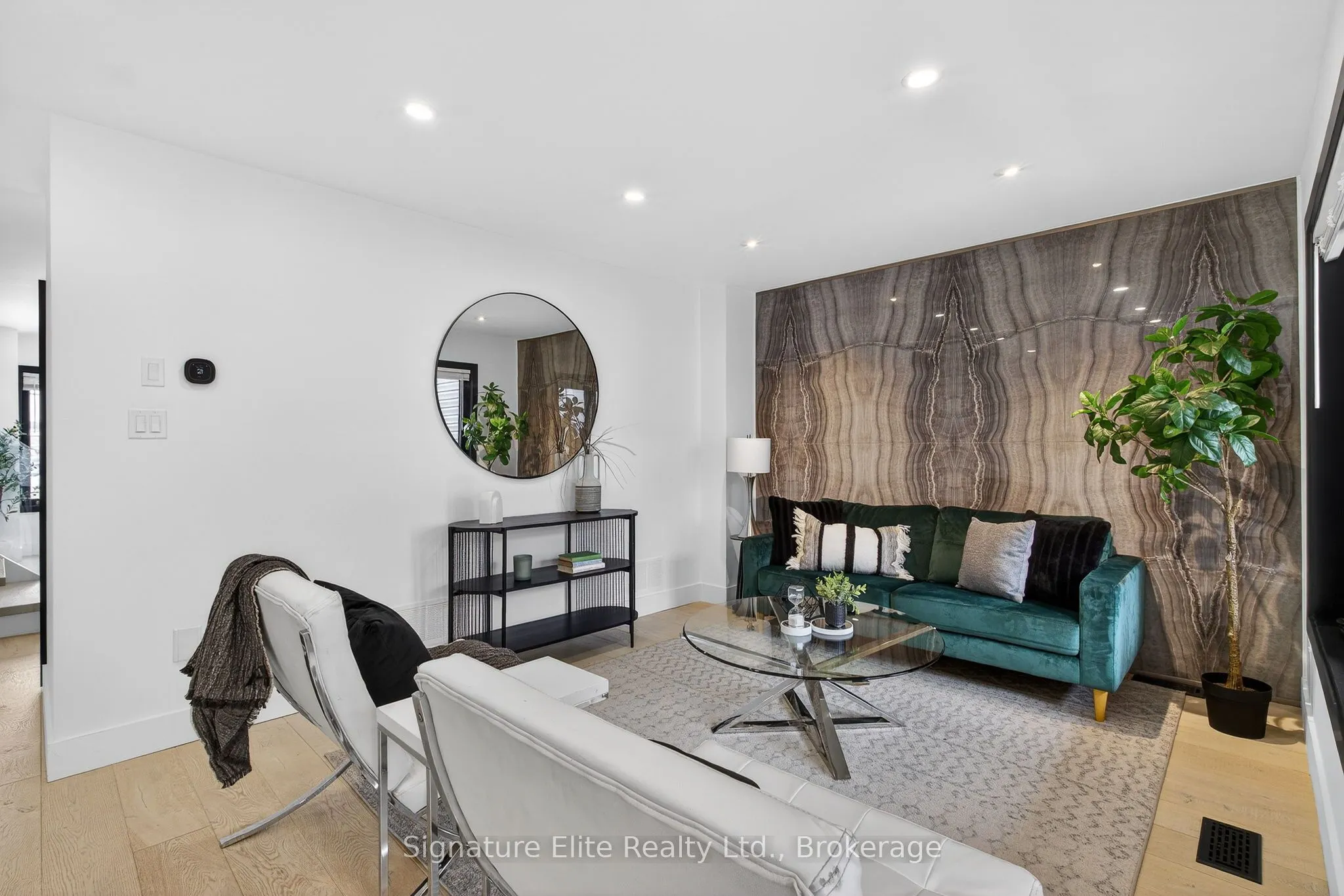 5090 Fairview Street #50