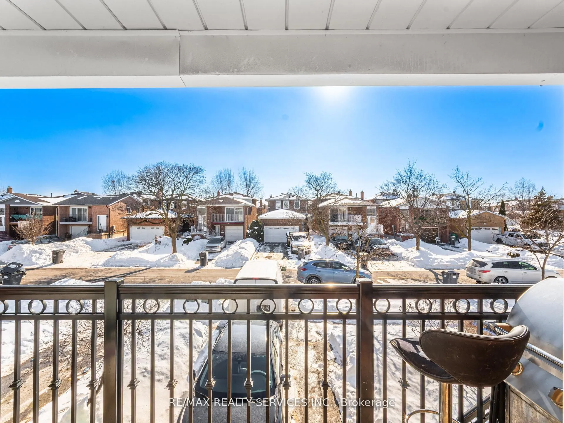 8 Deerpark Crescent