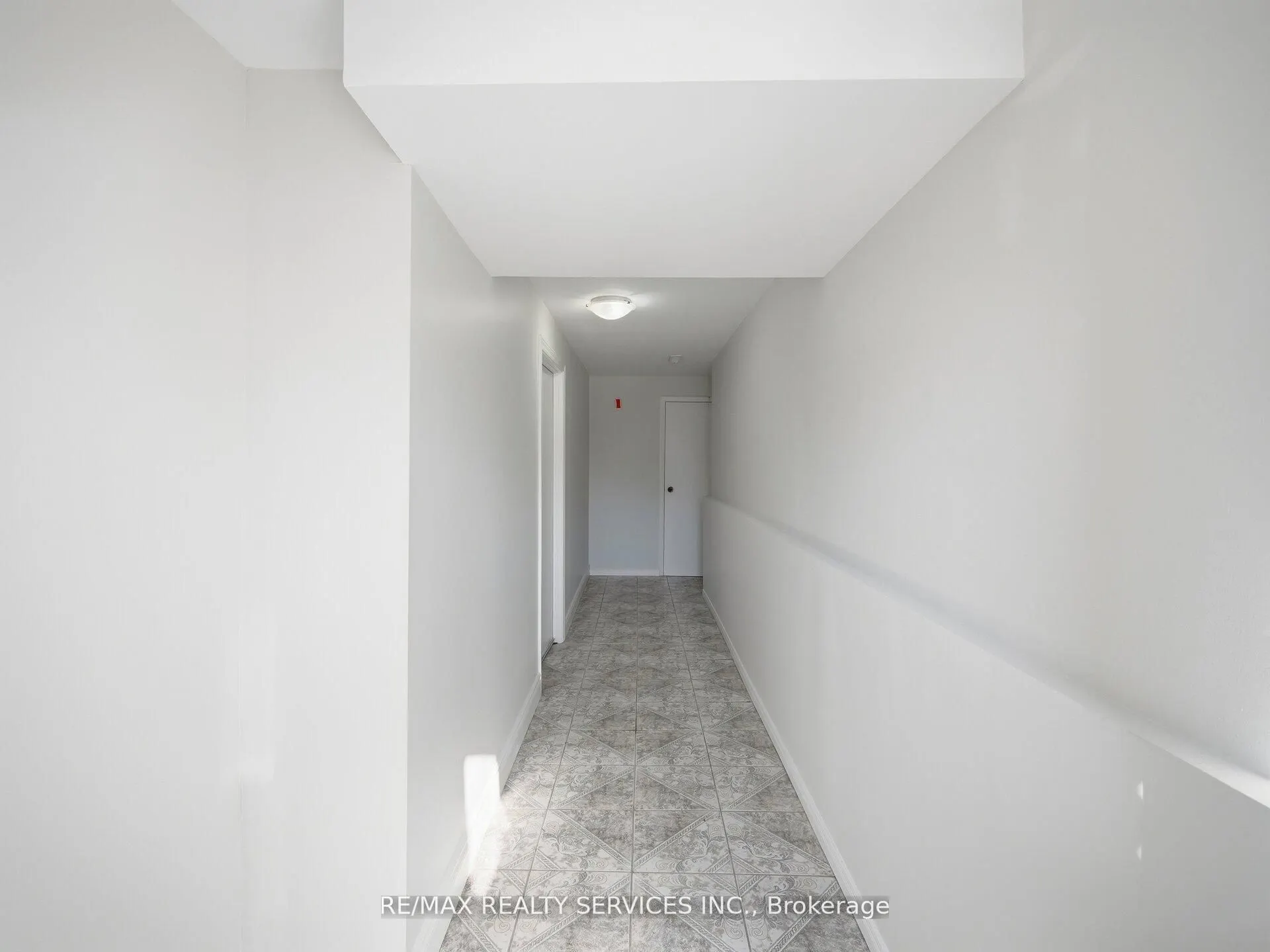 8 Deerpark Crescent