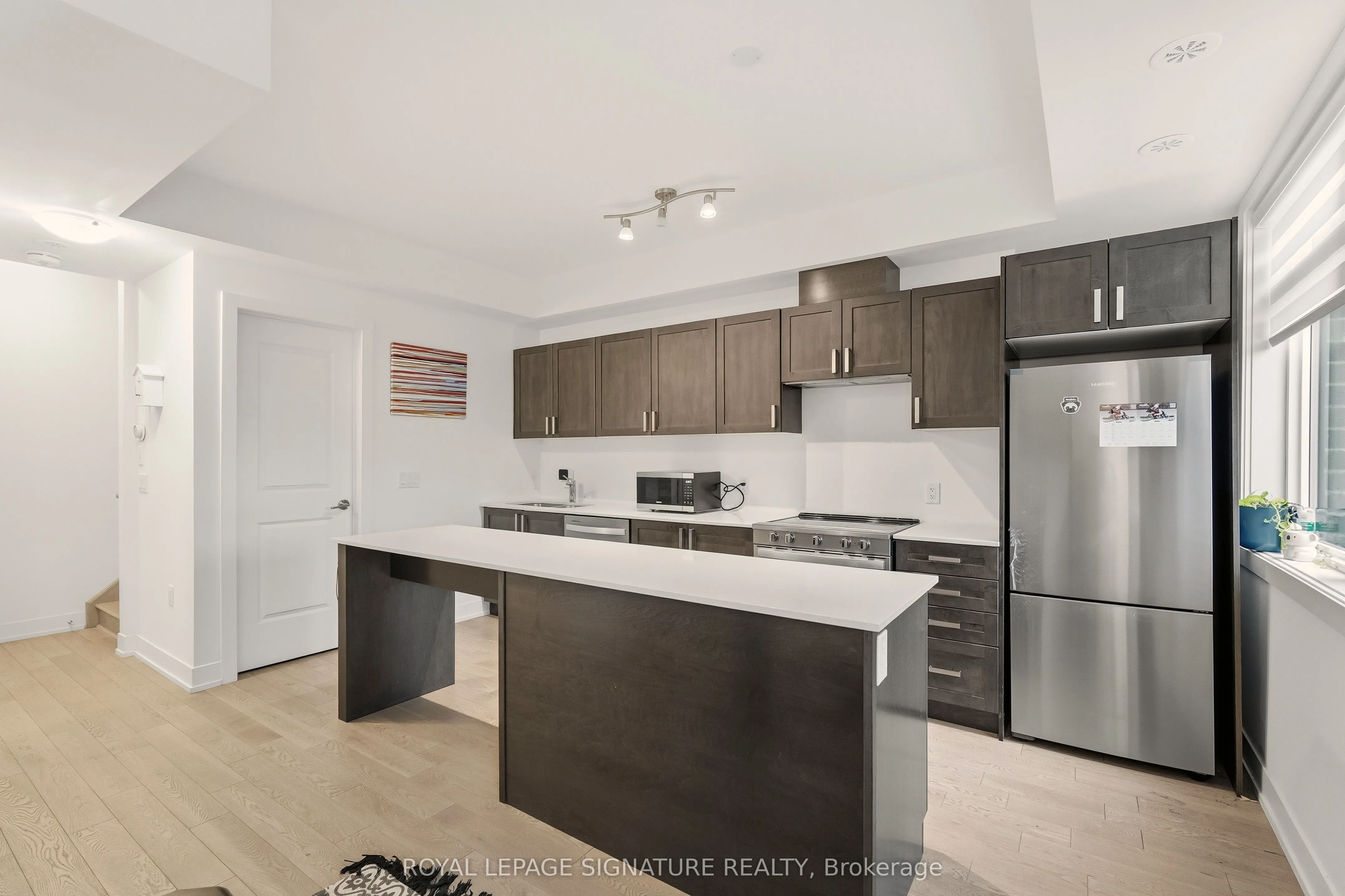 1062 Douglas McCurdy Common #227