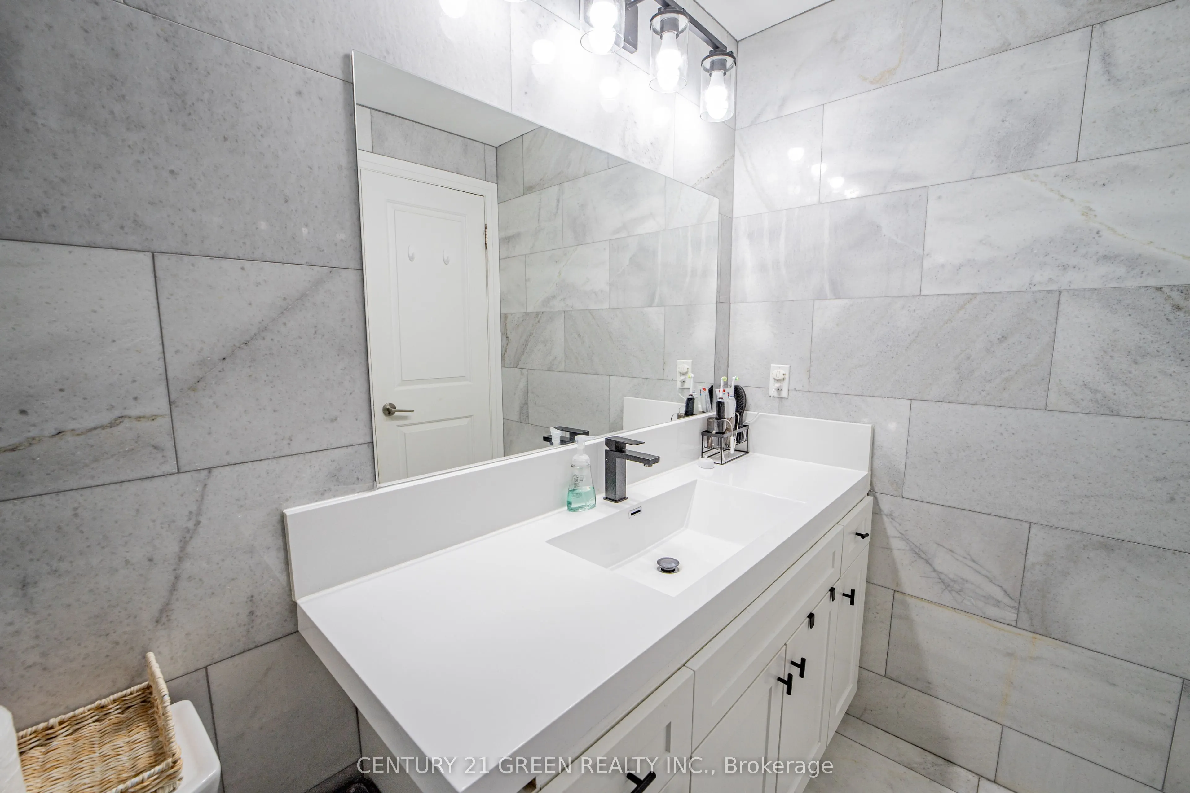3071 Cawthra Road #5