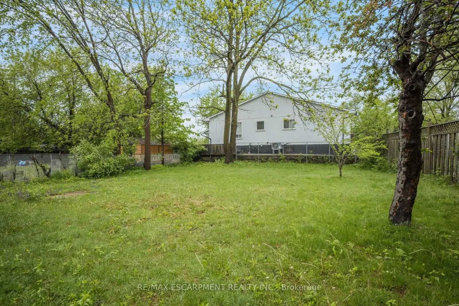 16 Woodward Avenue