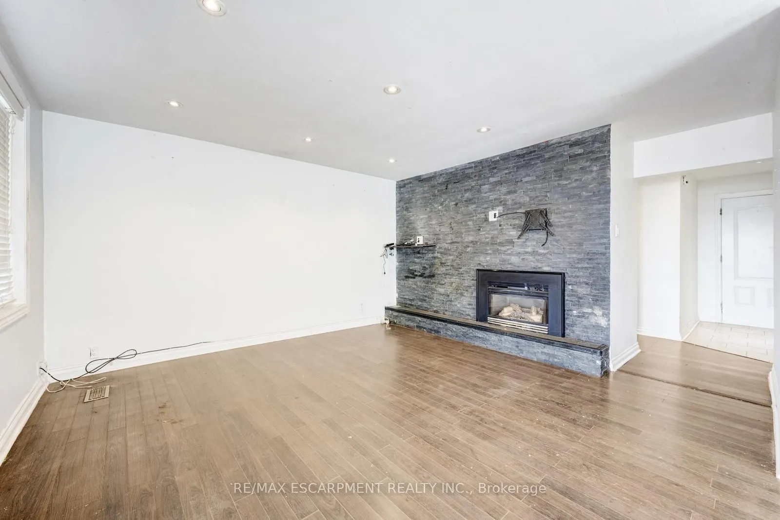 16 Woodward Avenue