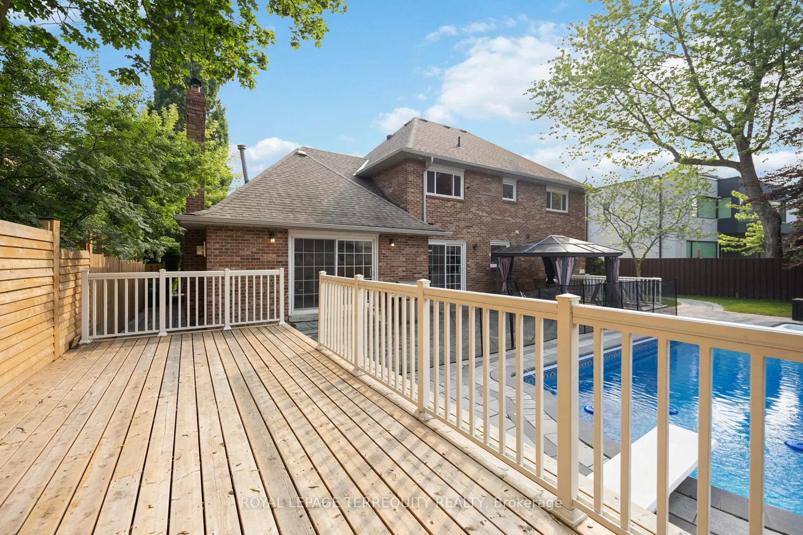 2059 Shawanaga Trail