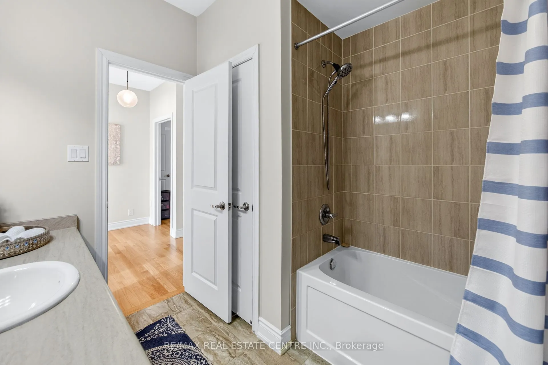 15 Provost Trail