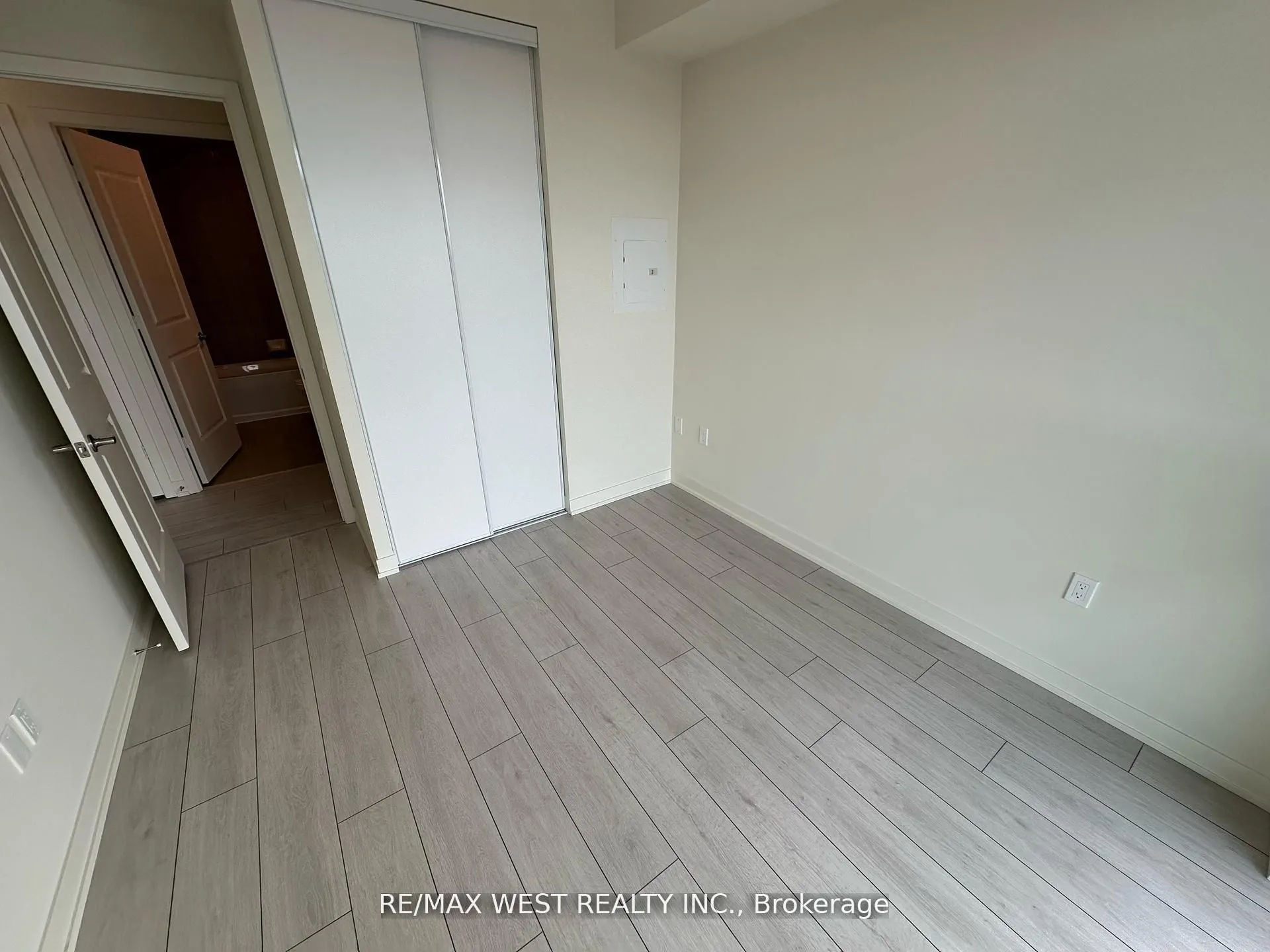 38 Annie Craig Drive #2511