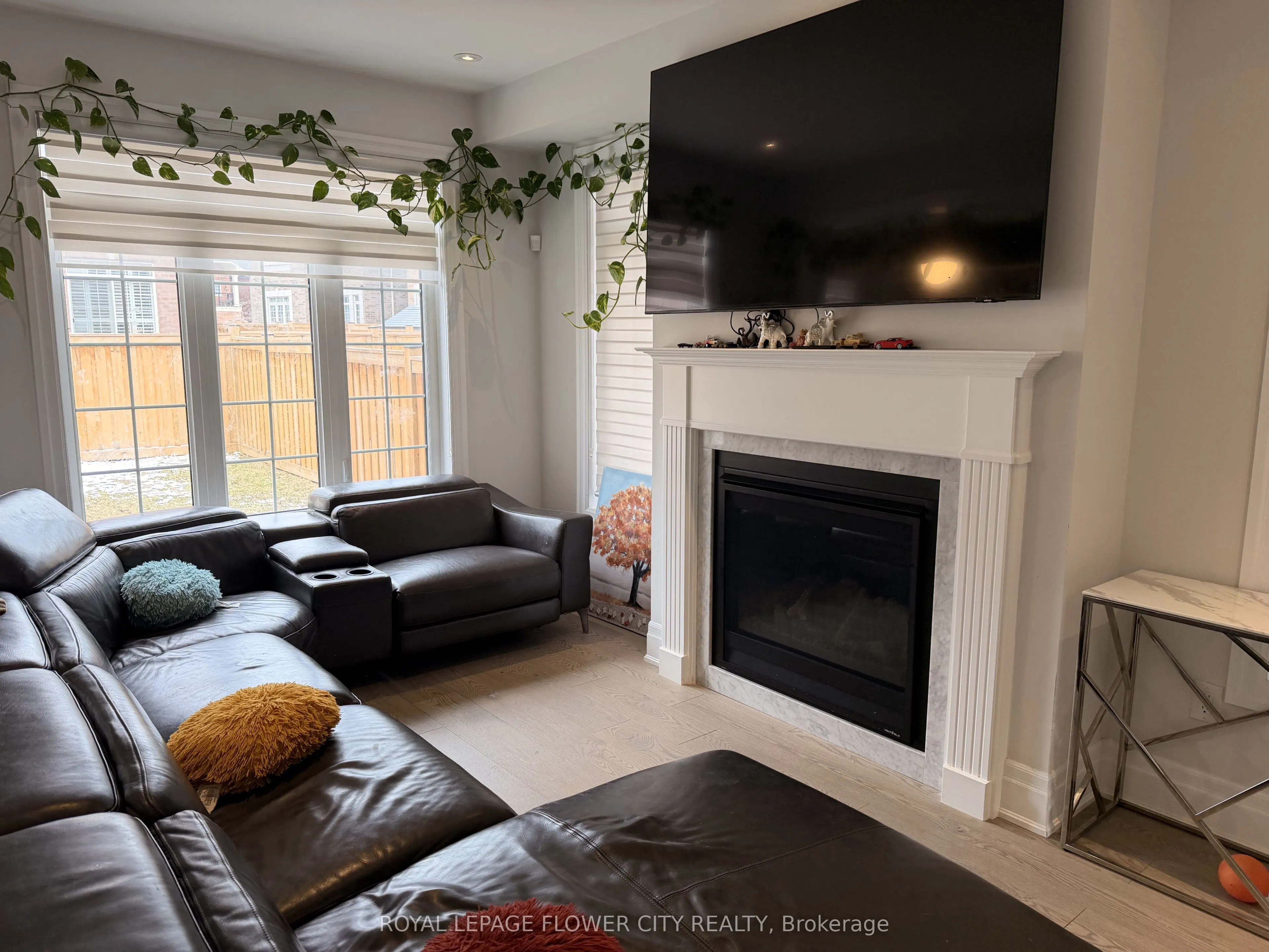 7 Overstone Road