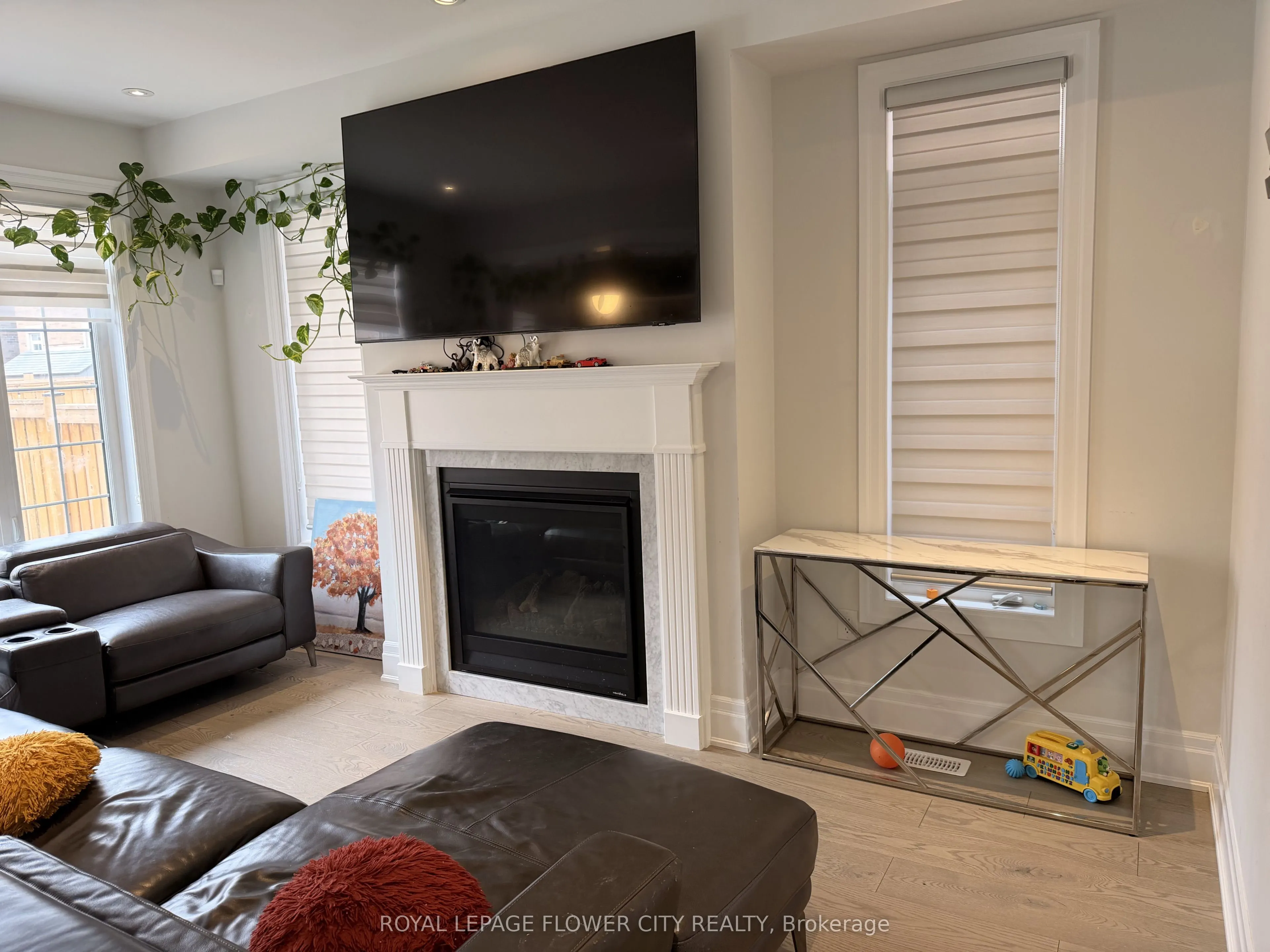 7 Overstone Road