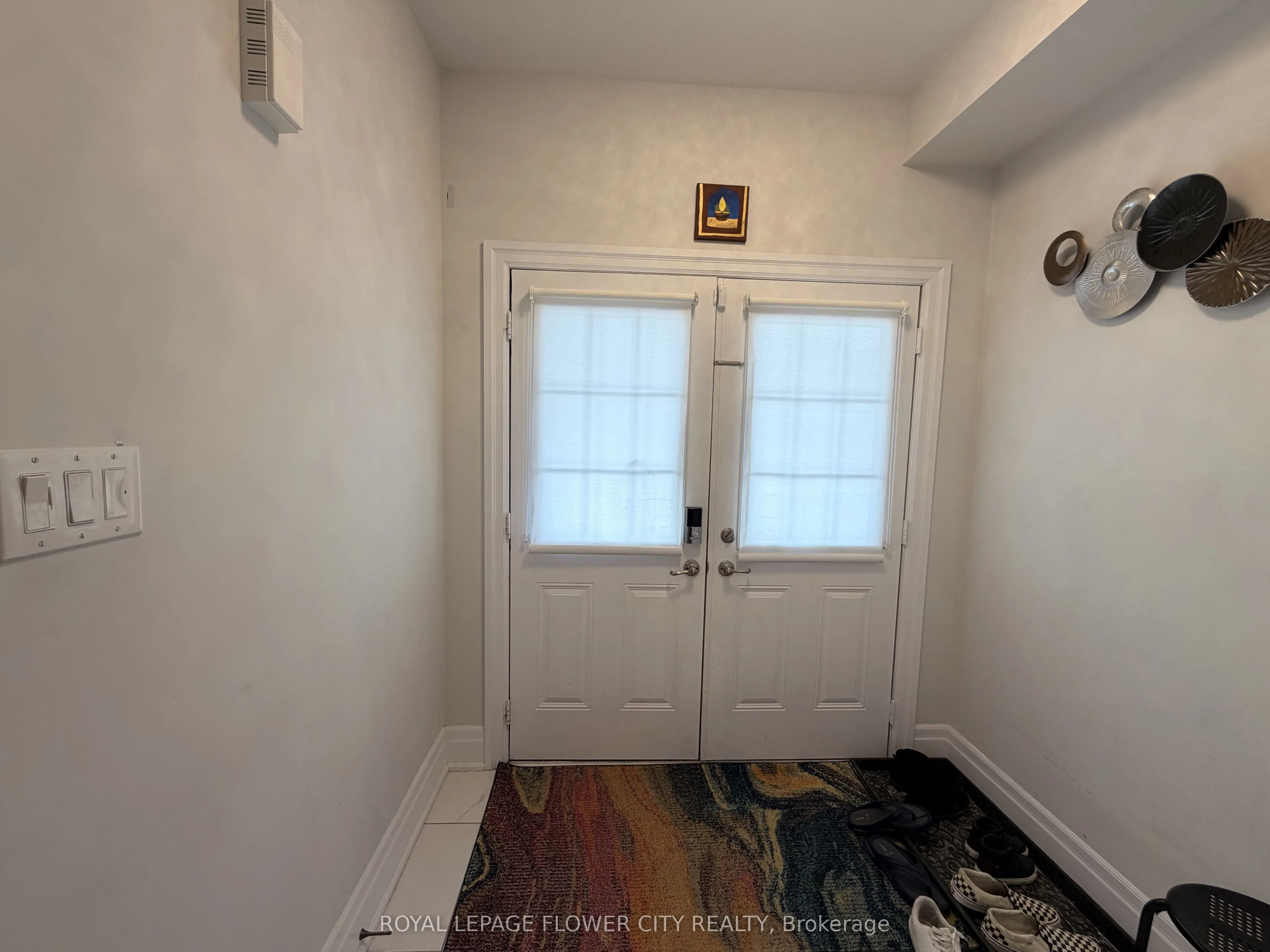 7 Overstone Road