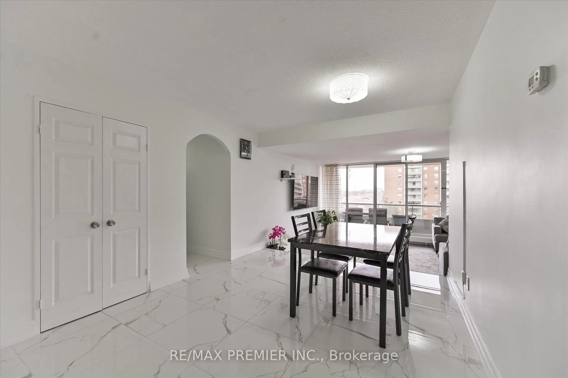 25 Four Winds Drive #604