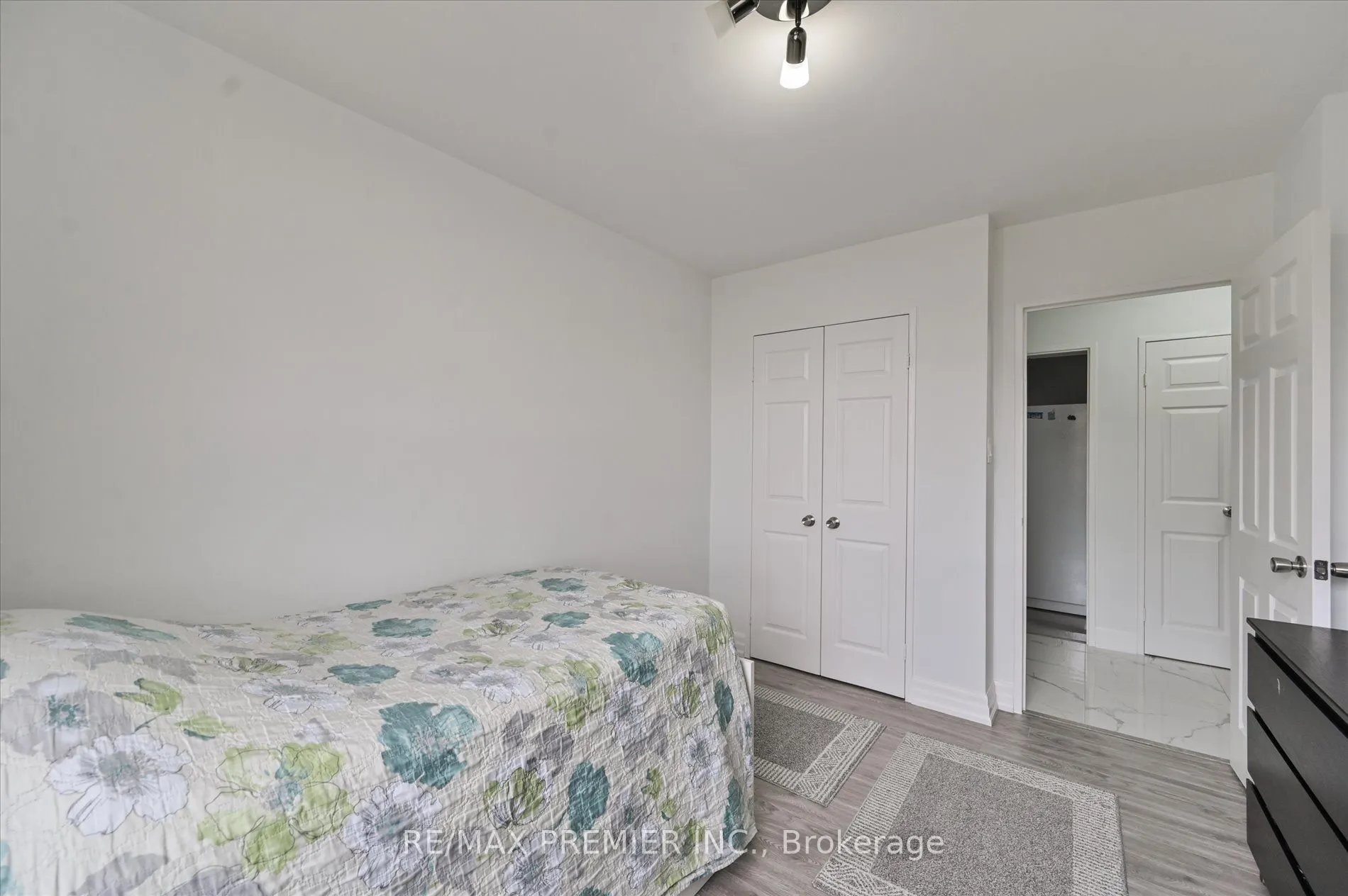25 Four Winds Drive #604