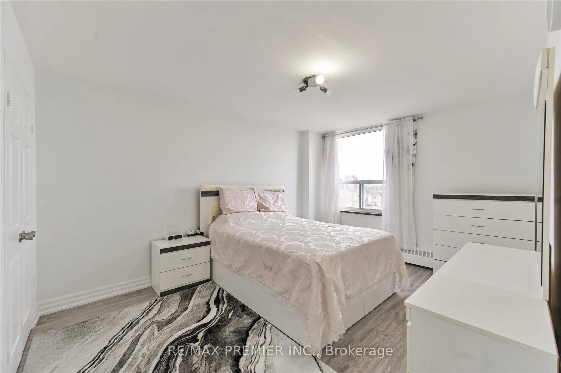 25 Four Winds Drive #604