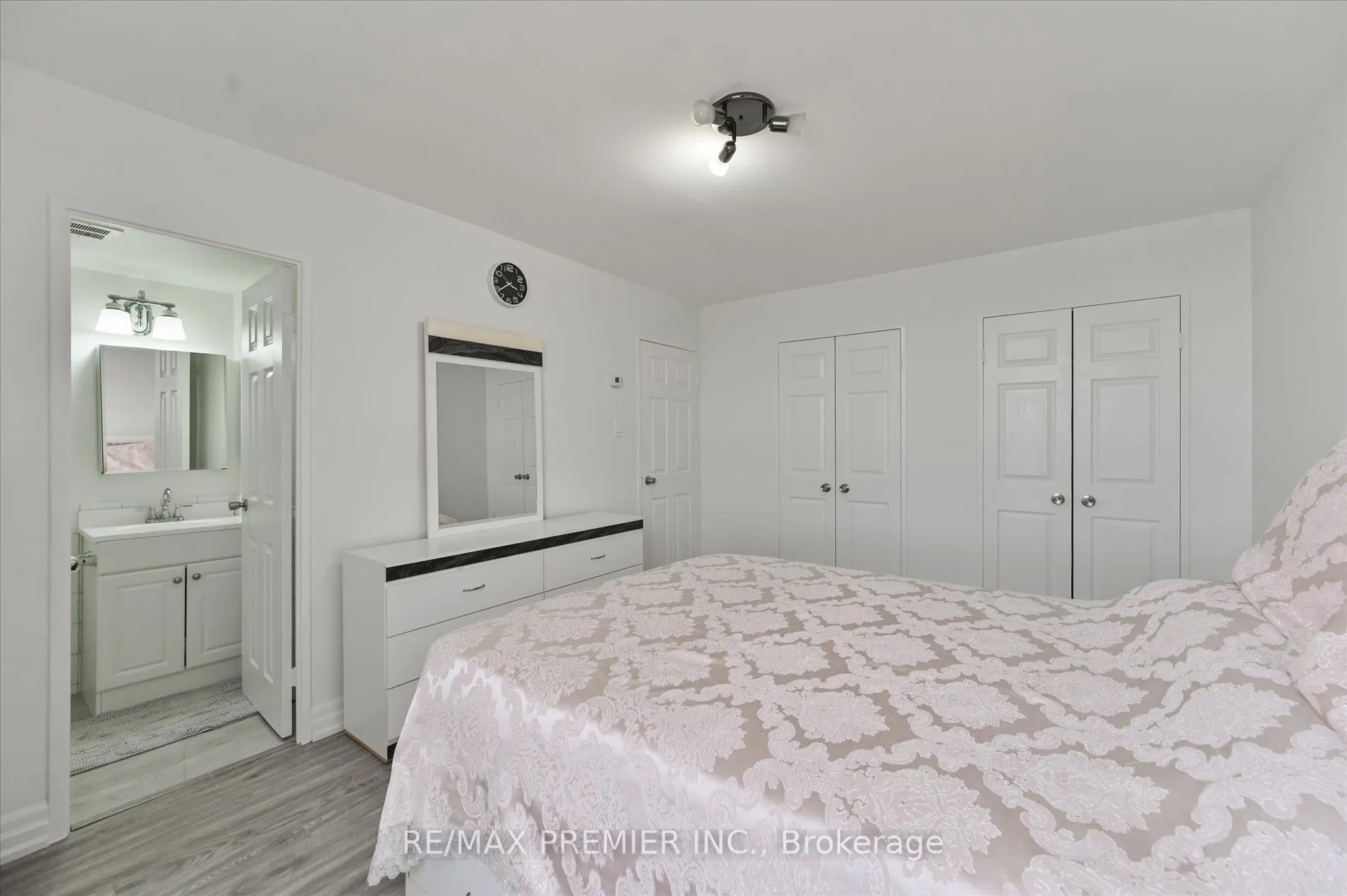 25 Four Winds Drive #604