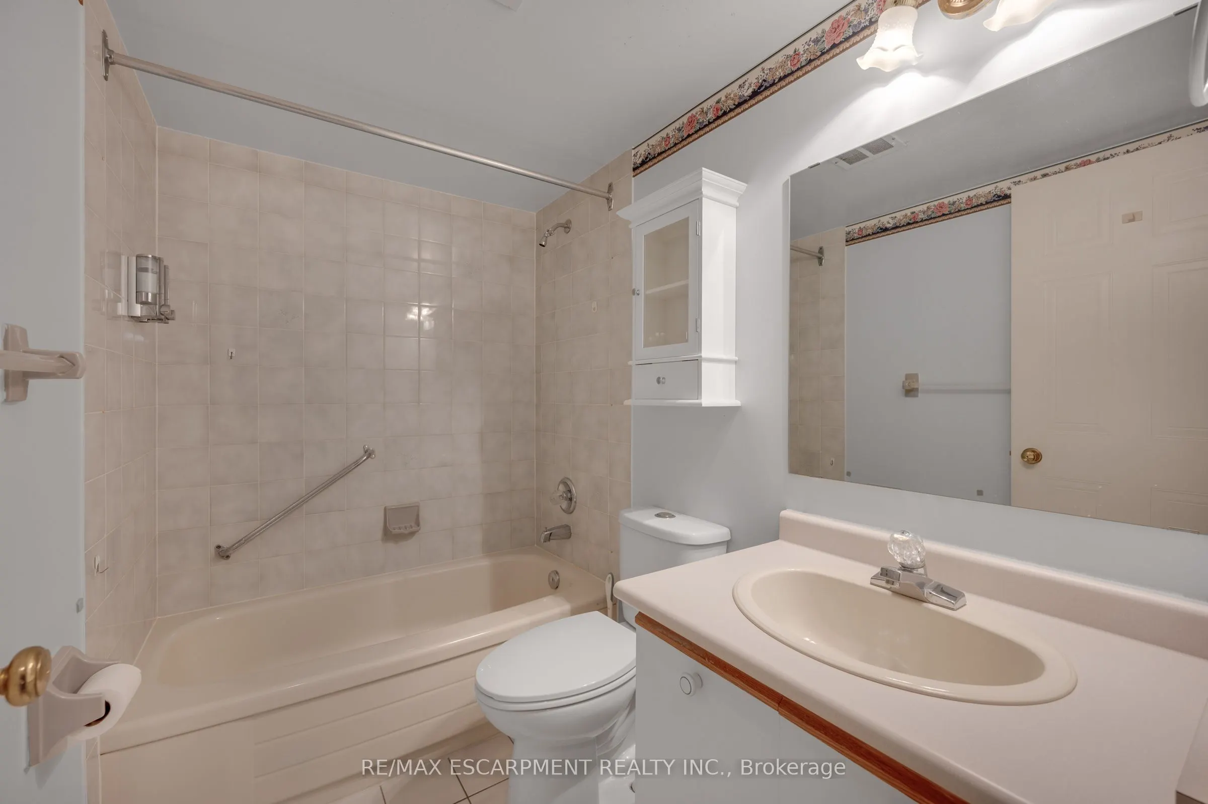 5070 Pinedale Avenue #302
