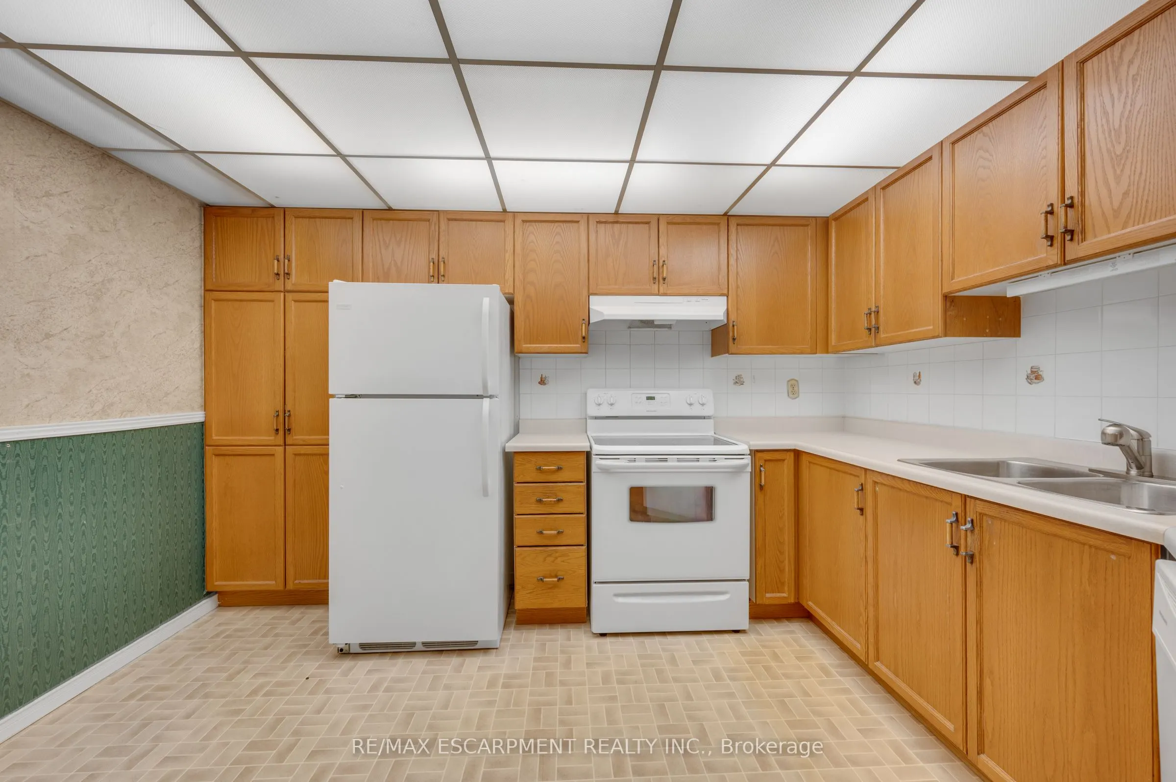5070 Pinedale Avenue #302