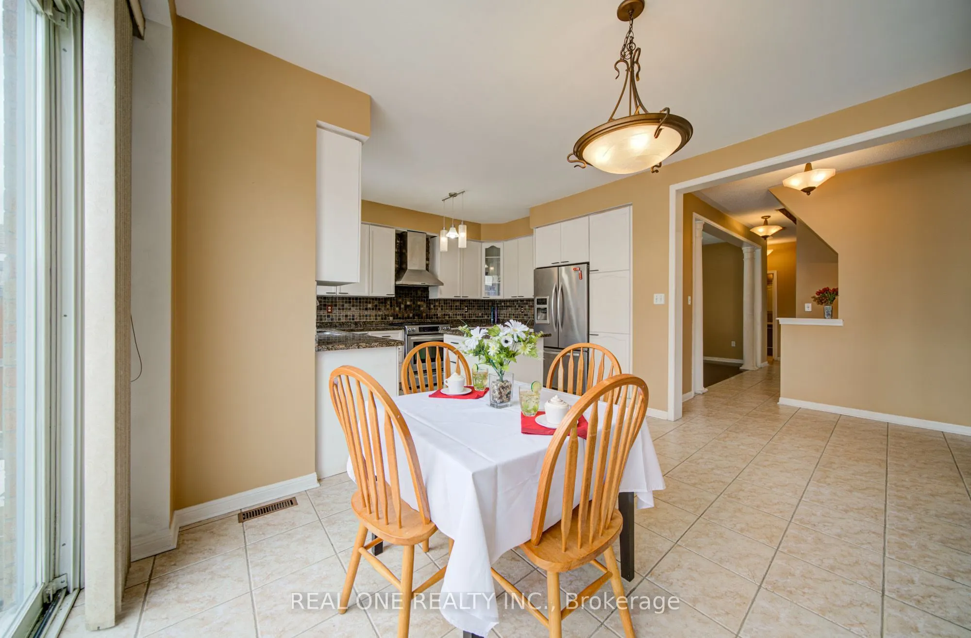 3696 Waterfall Crescent