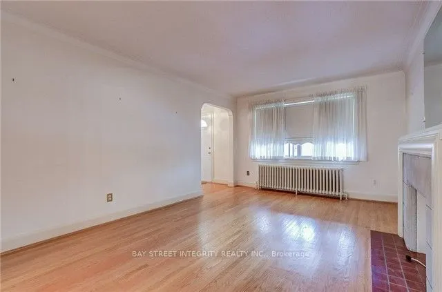 889 Royal York Road