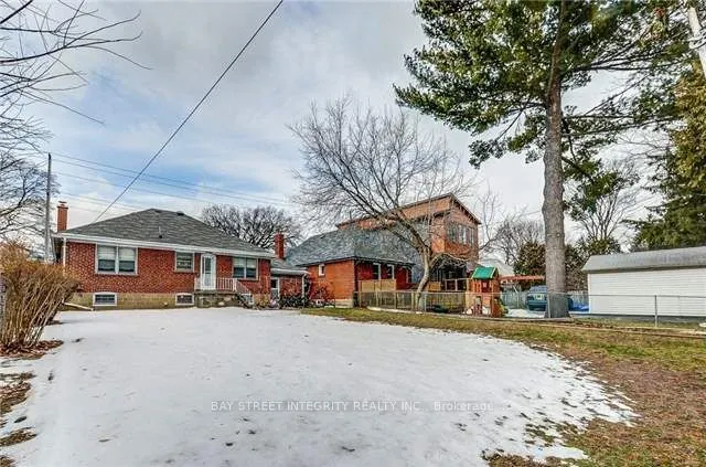 889 Royal York Road