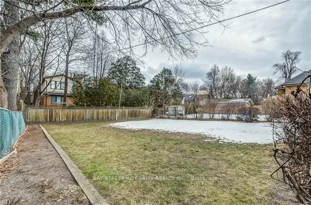 889 Royal York Road