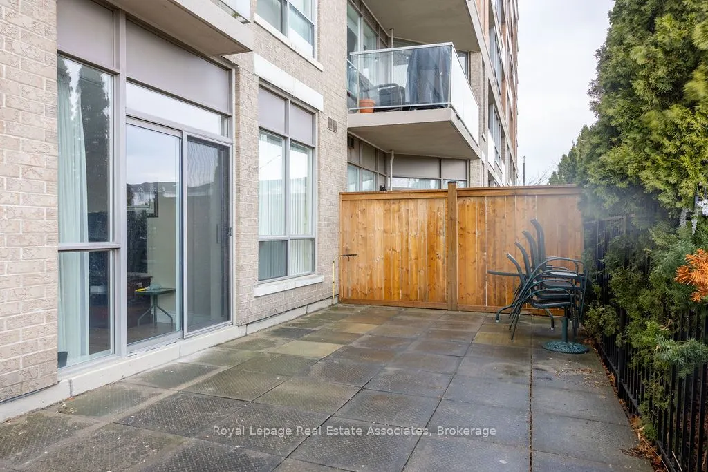 1150 Parkwest Place #104