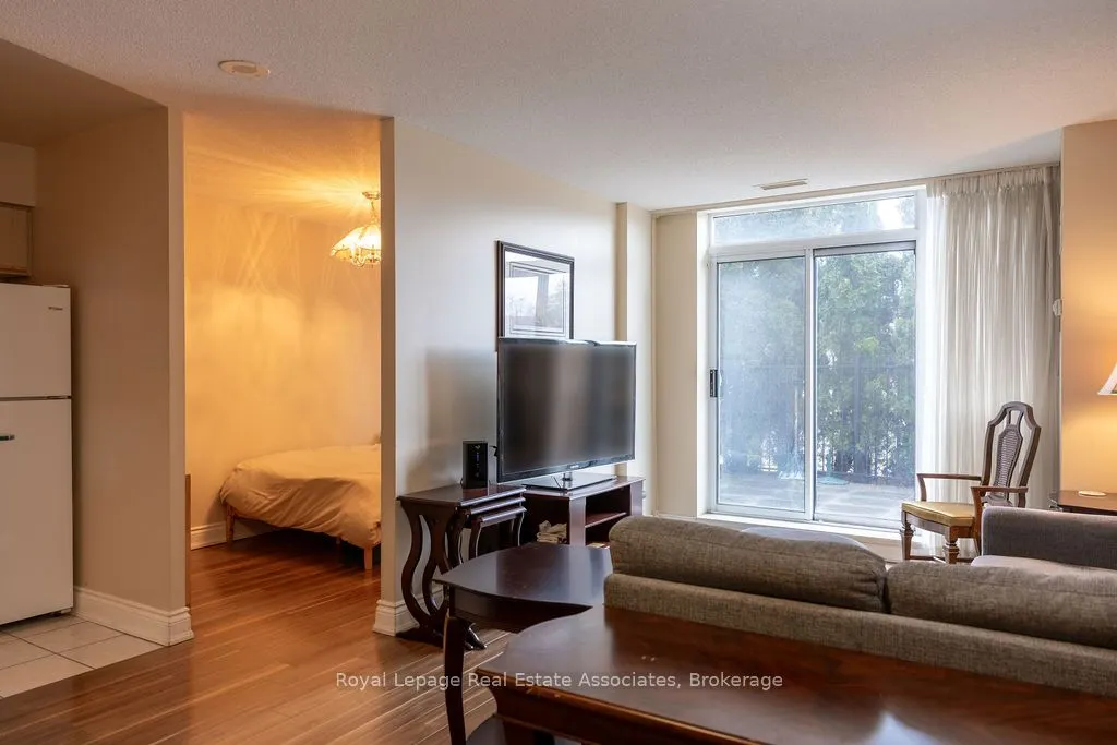 1150 Parkwest Place #104
