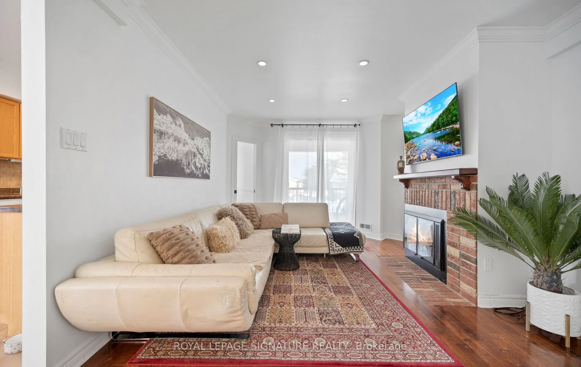 2110 Cleaver Avenue #242