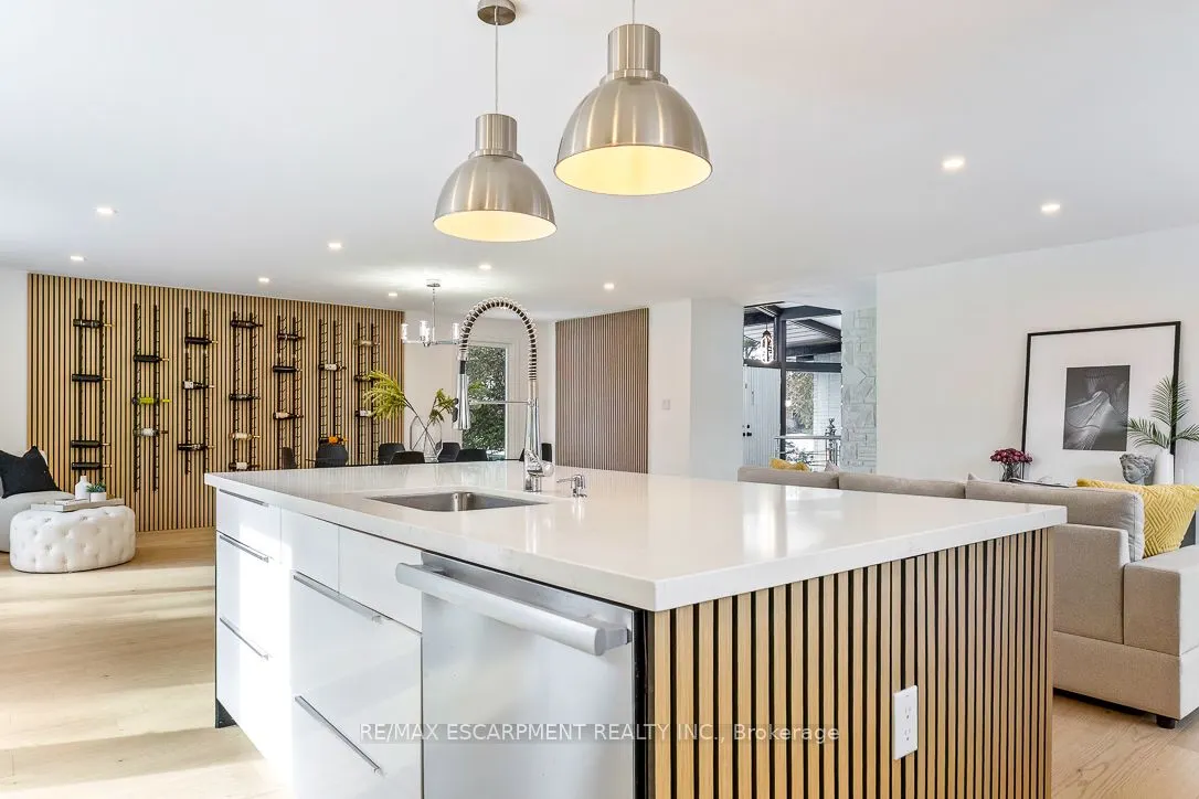 625 Sir Richards Road