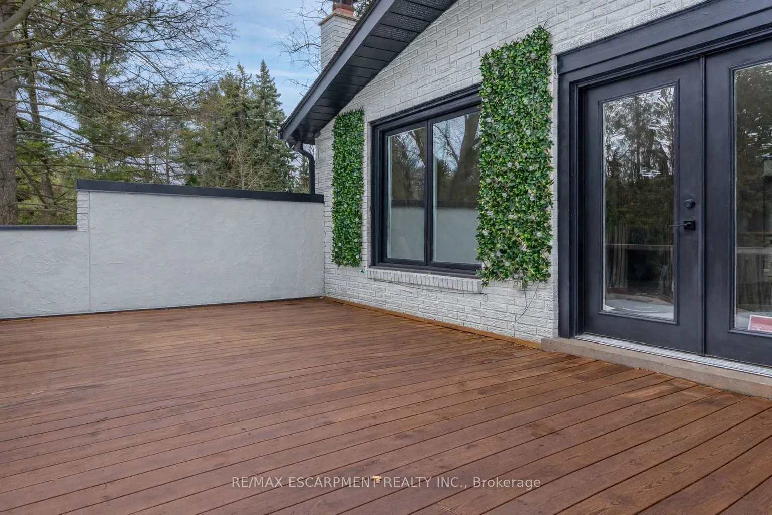 625 Sir Richards Road